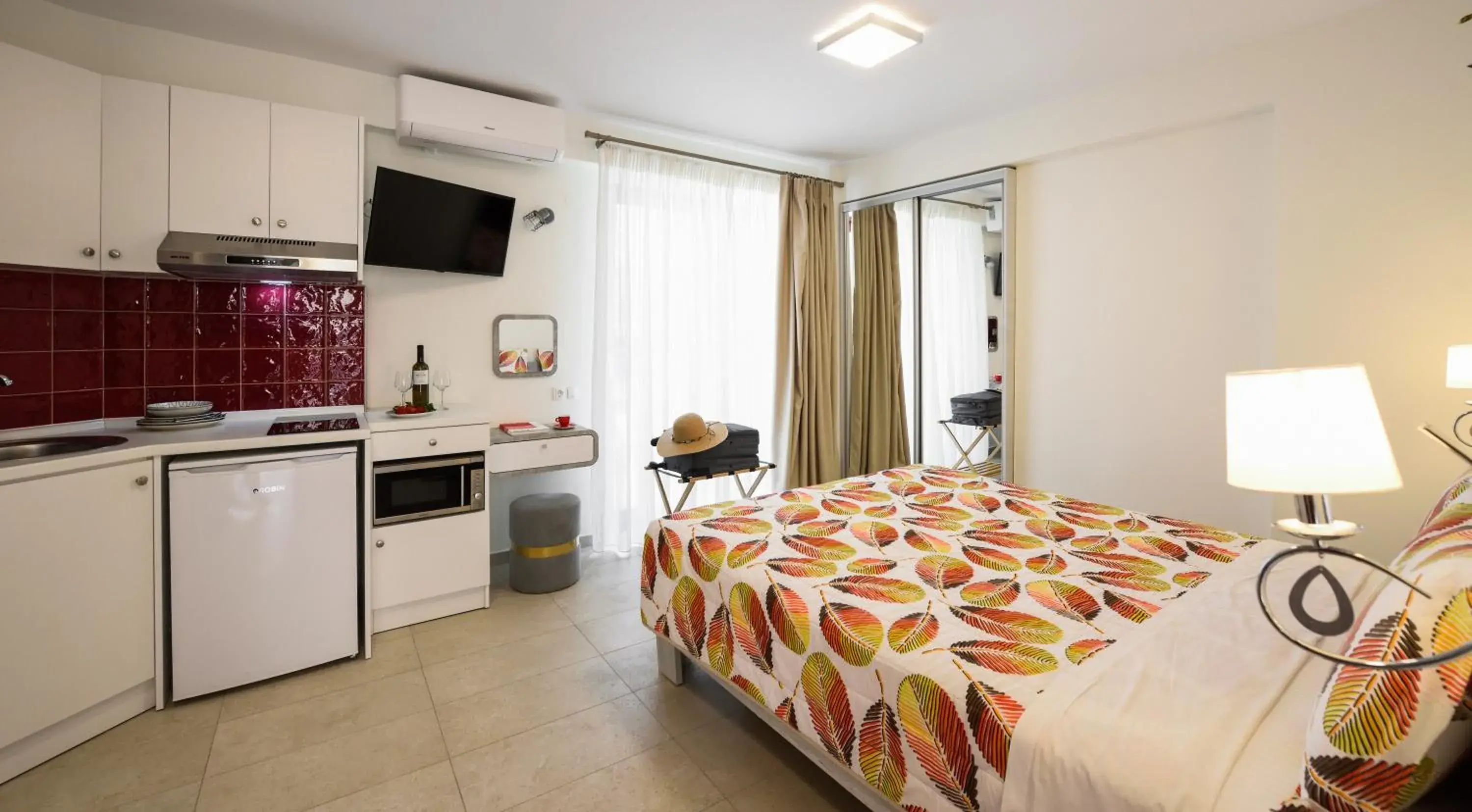 Deluxe Double Room with Sea View - Mezzanine in Elpiniki Luxury Rooms Deluxe Double Room with Sea View - Mezzanine in Elpiniki Luxury Rooms