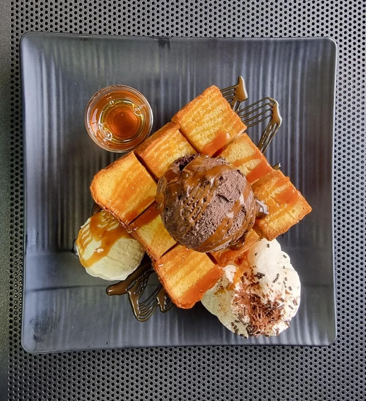 Food and drinks in La Levée Resort