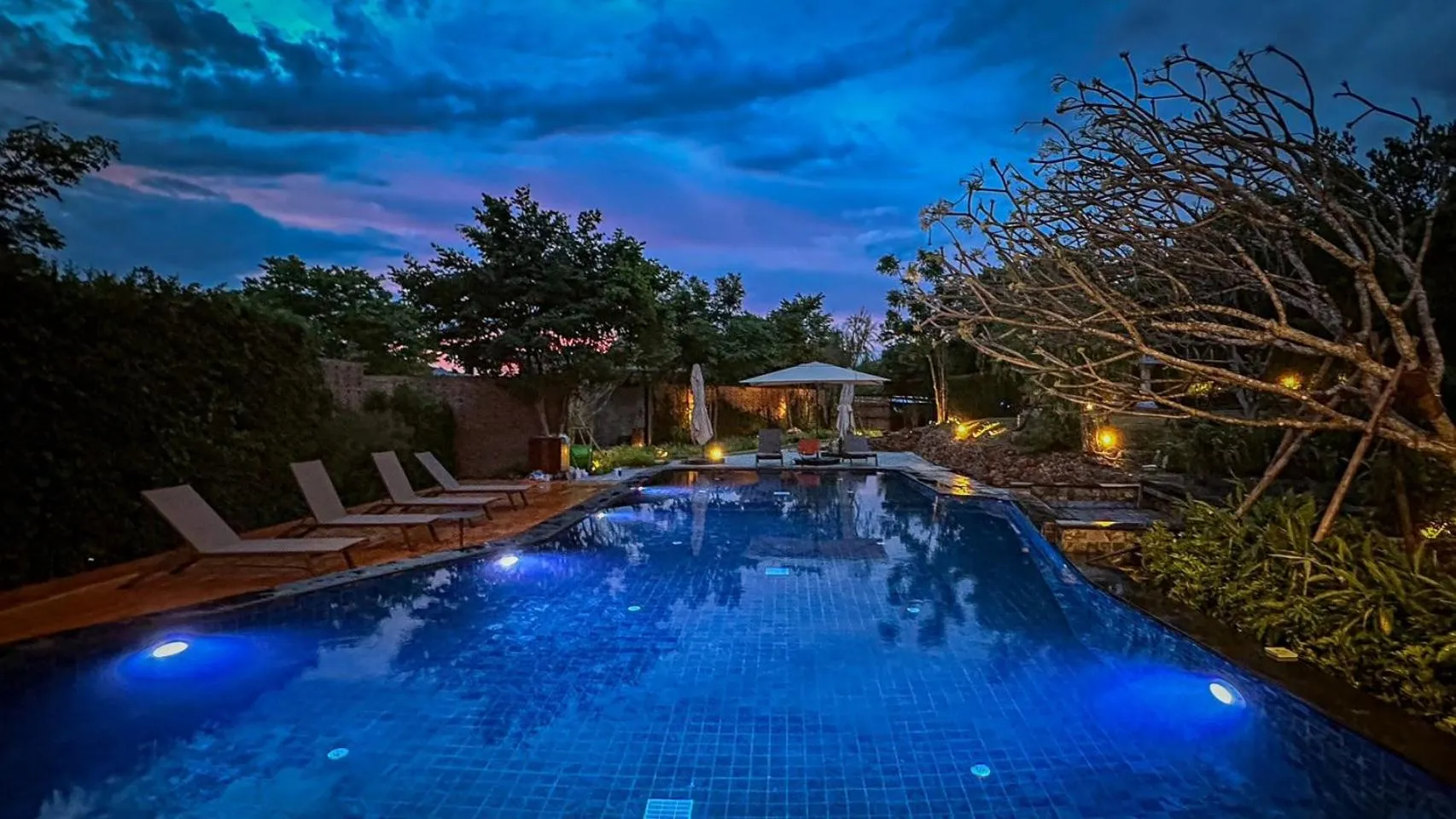 Night in La Levée Resort