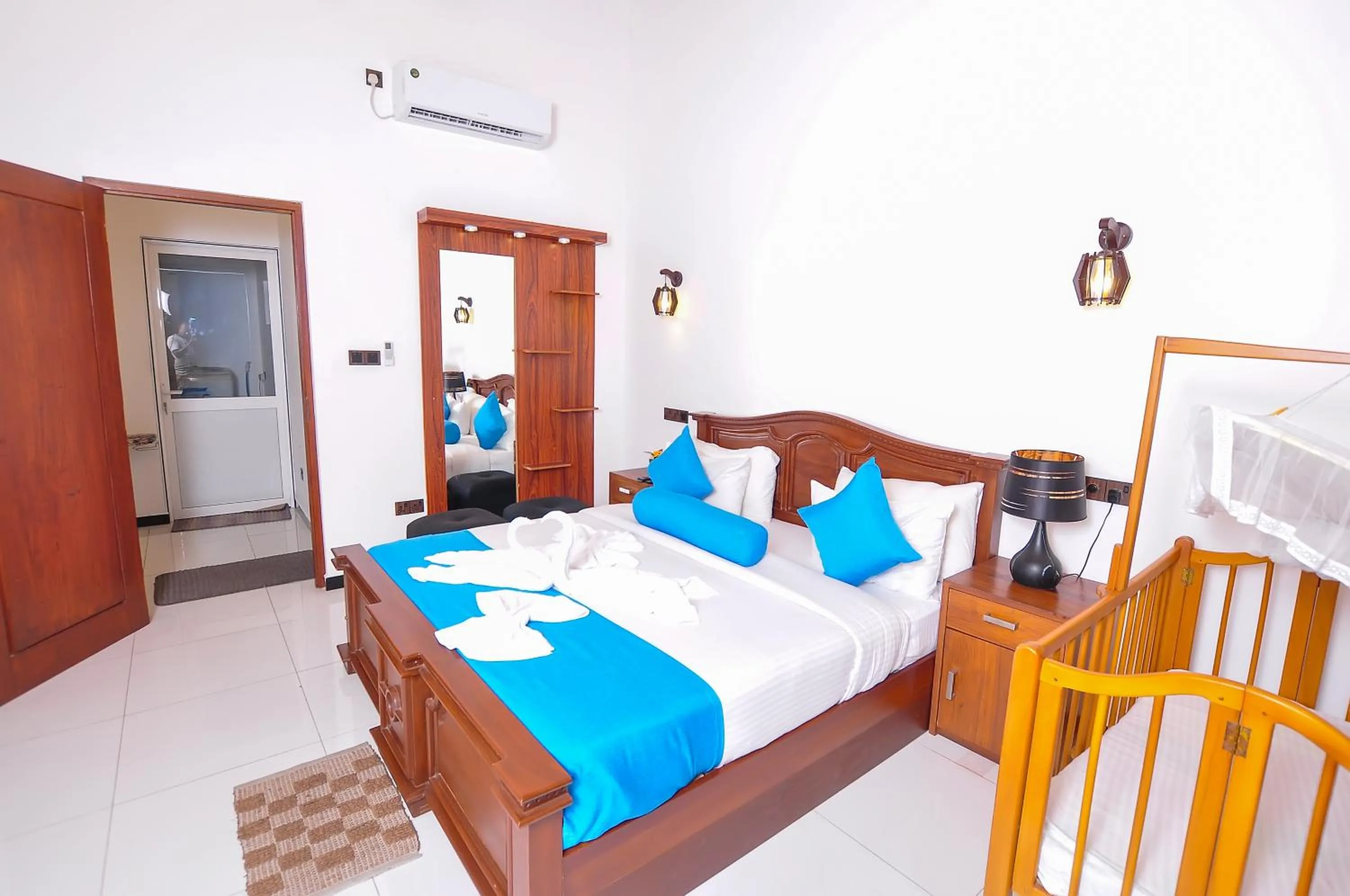 Bedroom, Bed in Sachinro Hotel Mirissa