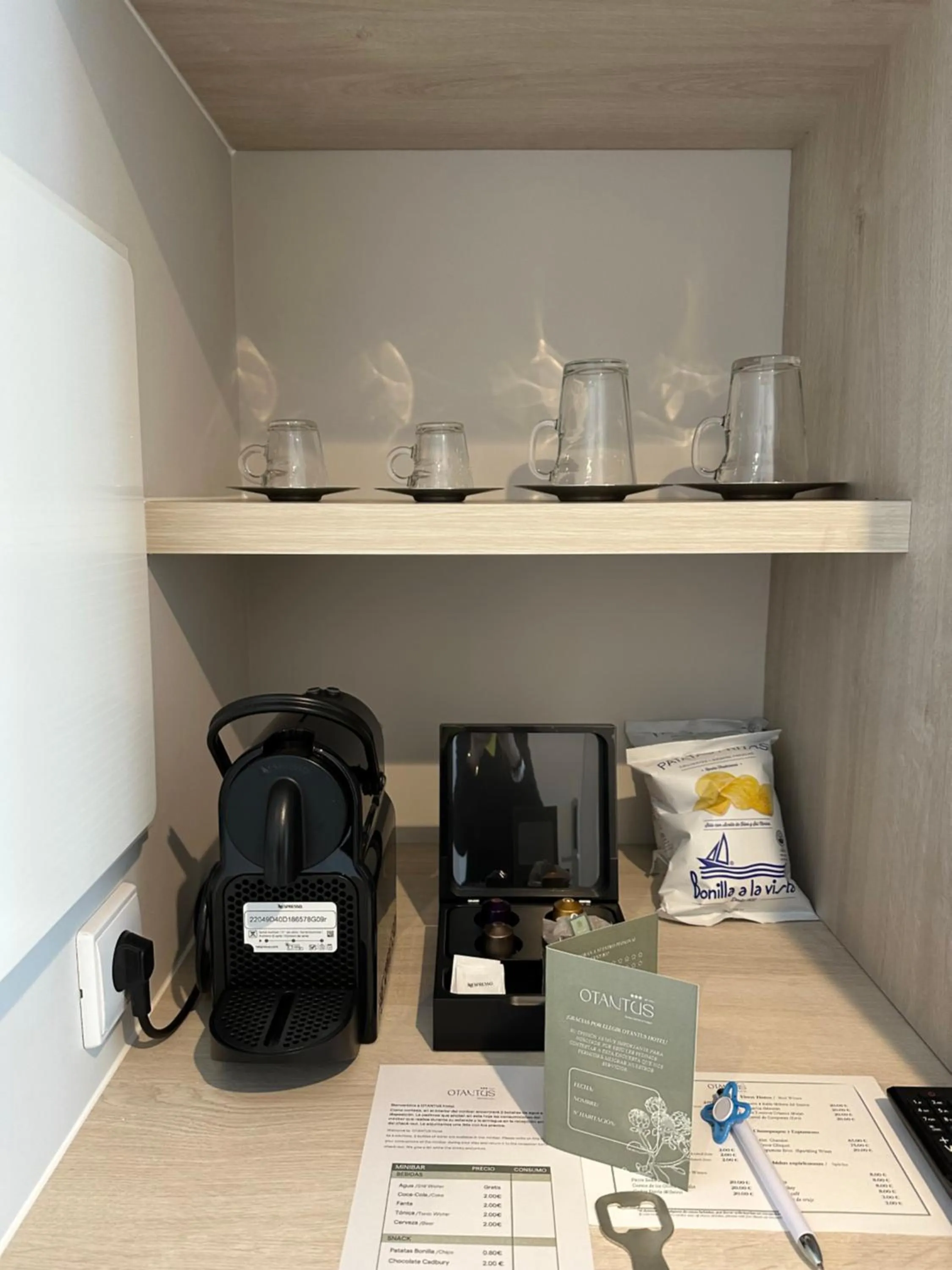 Coffee/tea facilities in Otantus Hotel