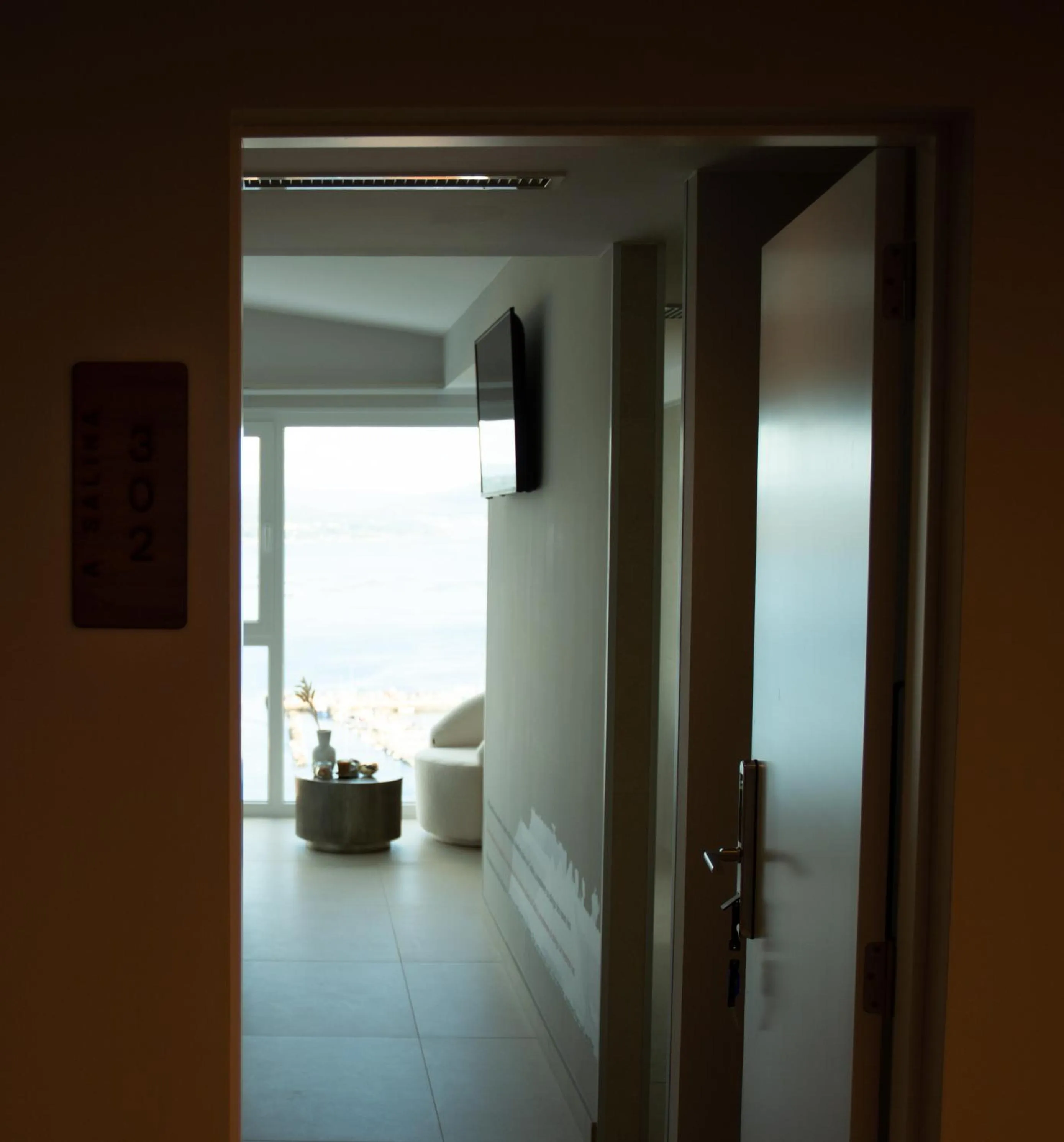 TV and multimedia in Otantus Hotel