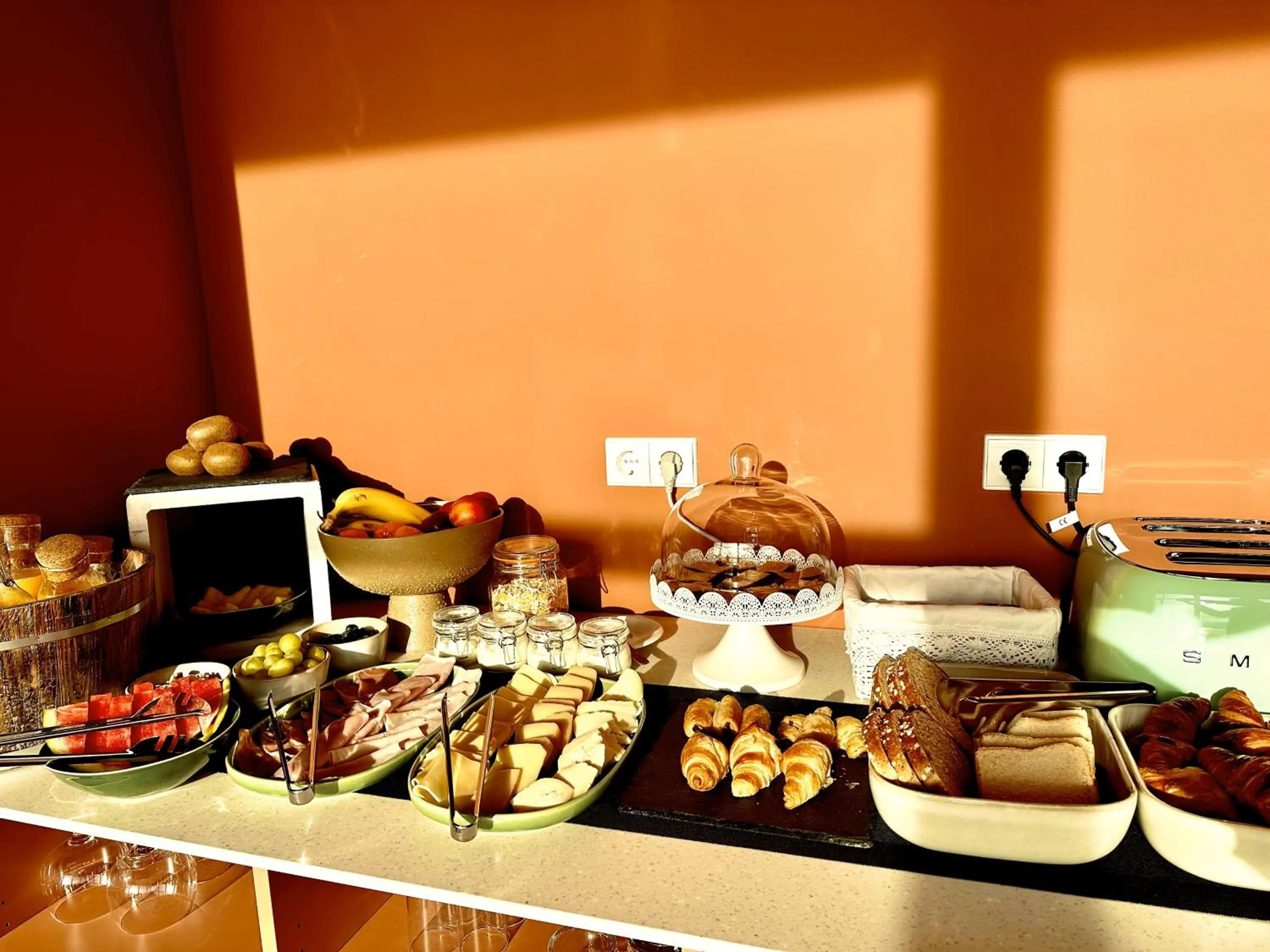 Restaurant/places to eat in Otantus Hotel