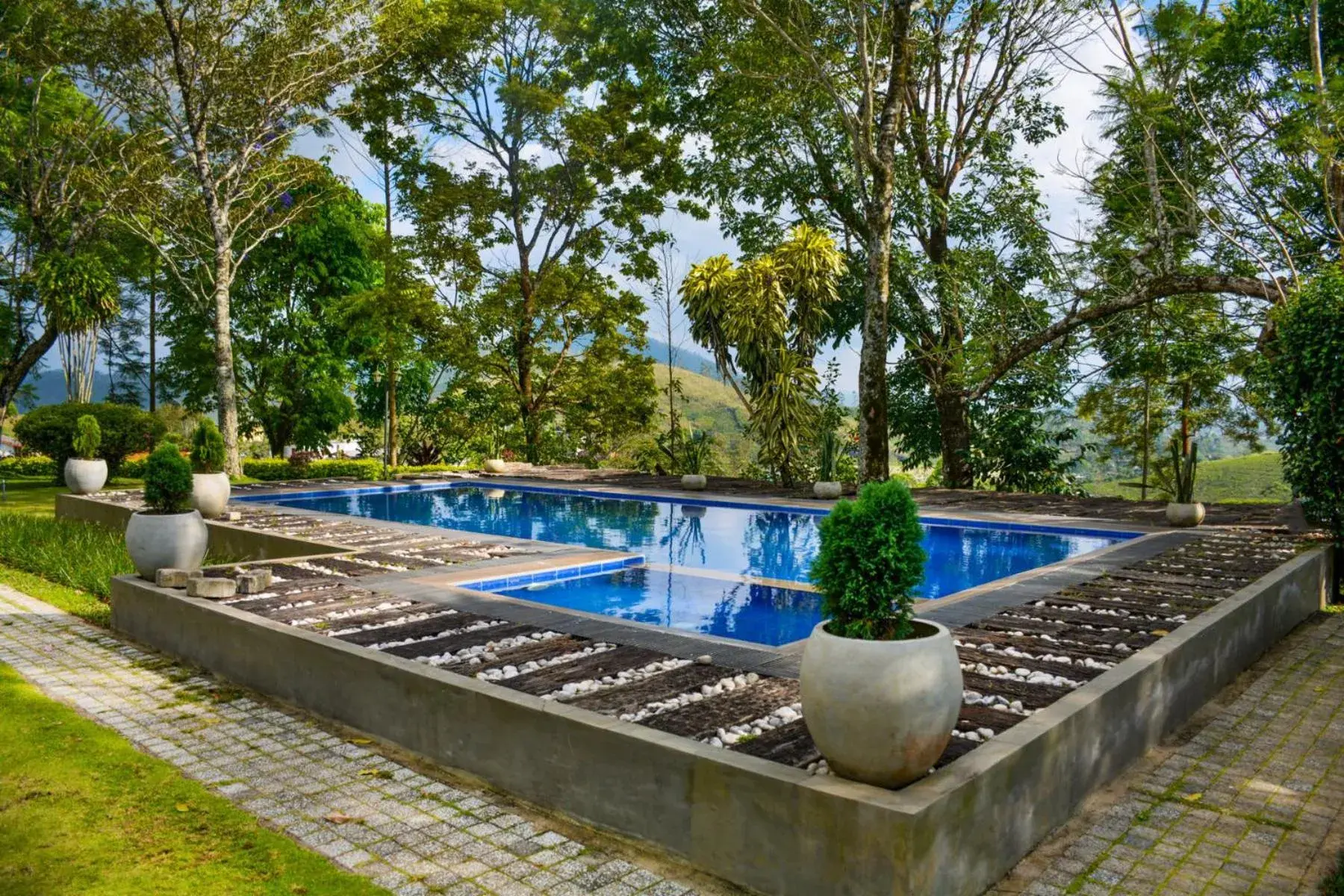 Swimming pool in Grand Argyle Resort Swimming pool in Grand Argyle Resort
