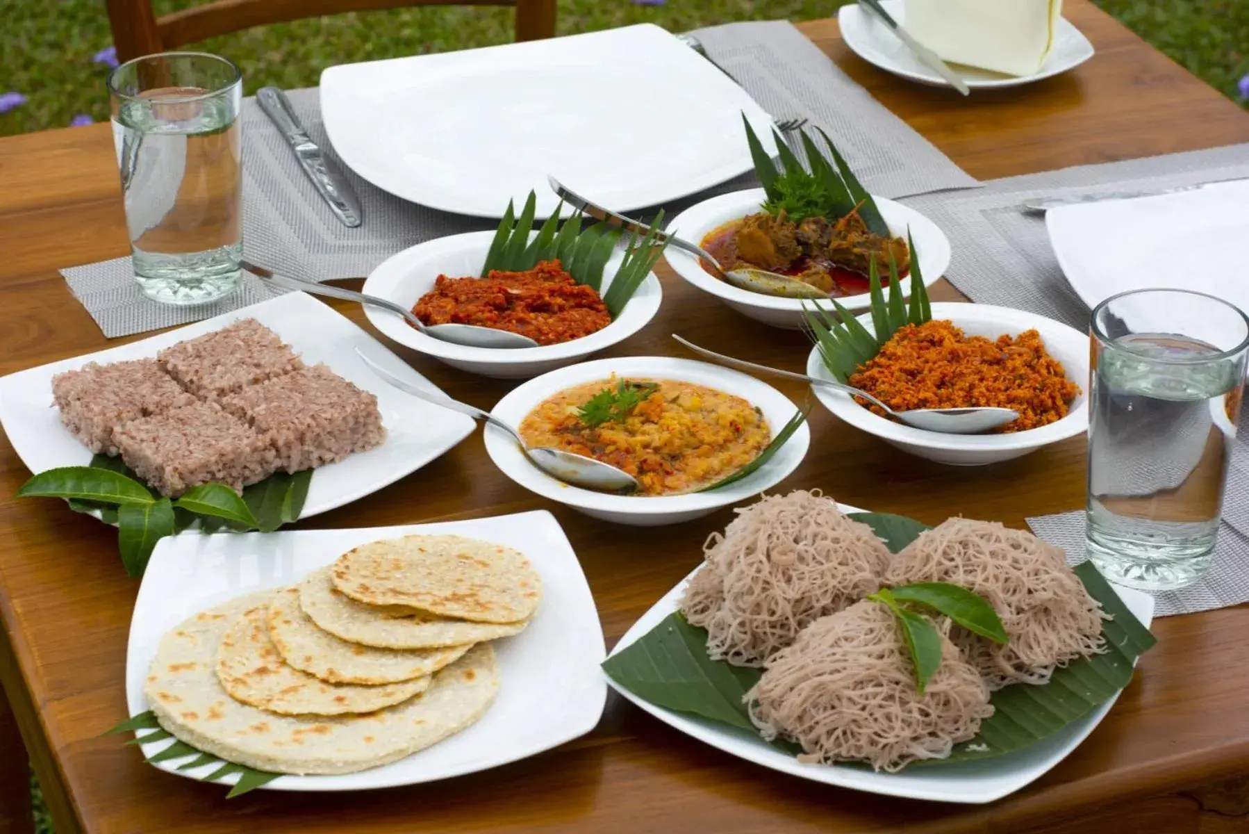 Food and drinks in Grand Argyle Resort Food and drinks in Grand Argyle Resort