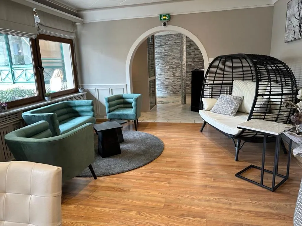 Hotel Le Divona "au coeur de Divonne"