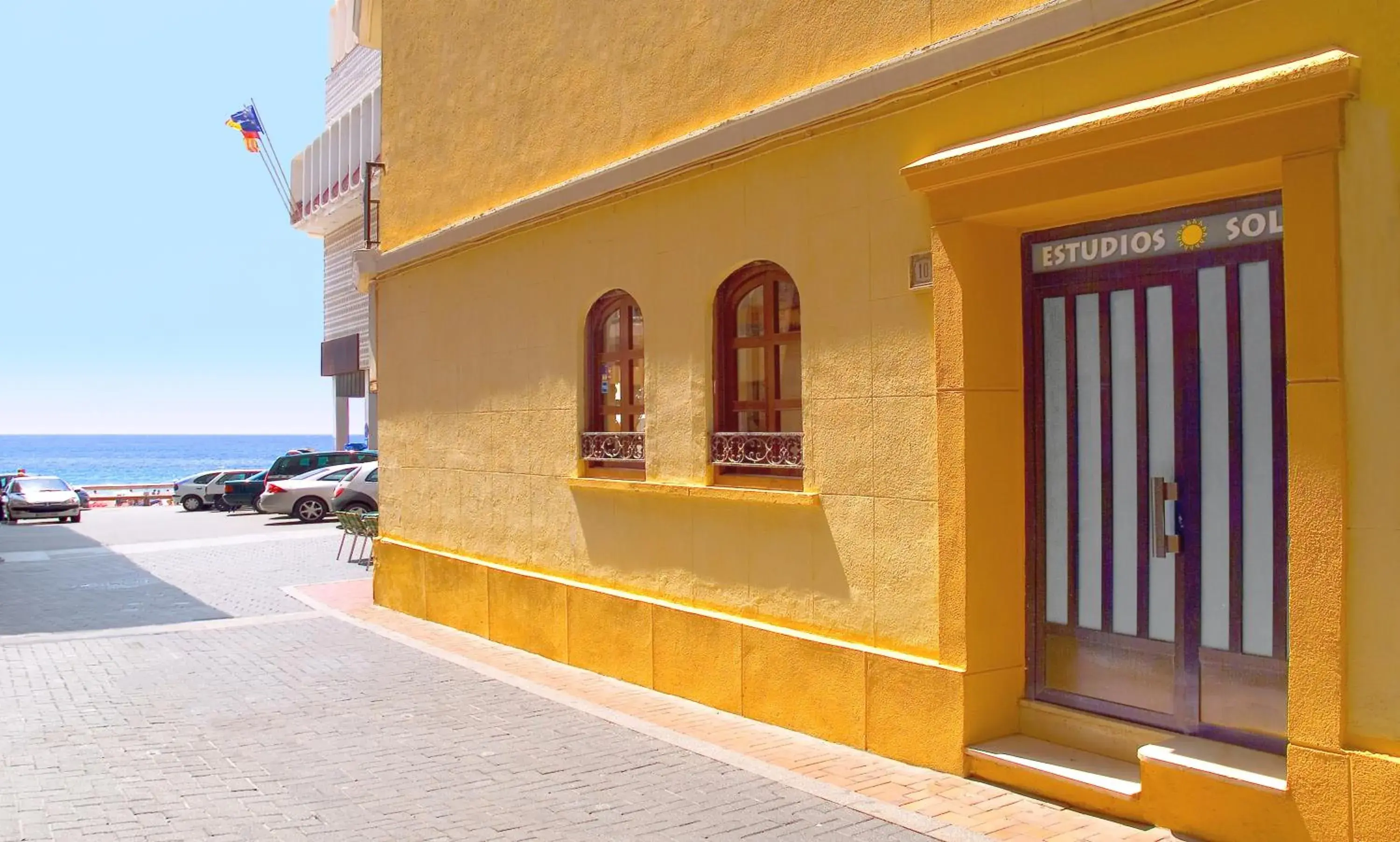 Facade/entrance in Estudios RH Sol Facade/entrance in Estudios RH Sol