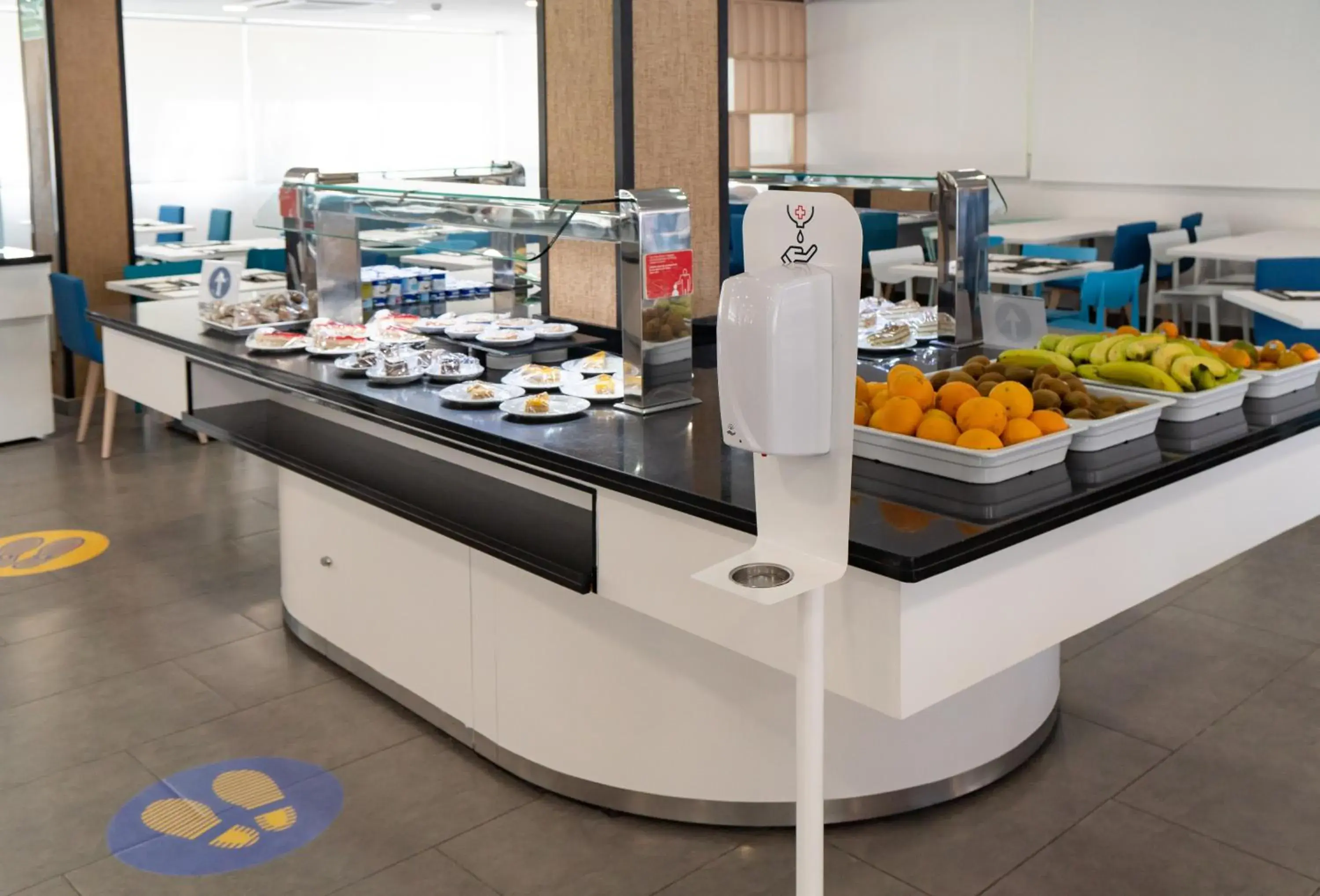 Food and drinks in Medplaya Hotel Regente Food and drinks in Medplaya Hotel Regente