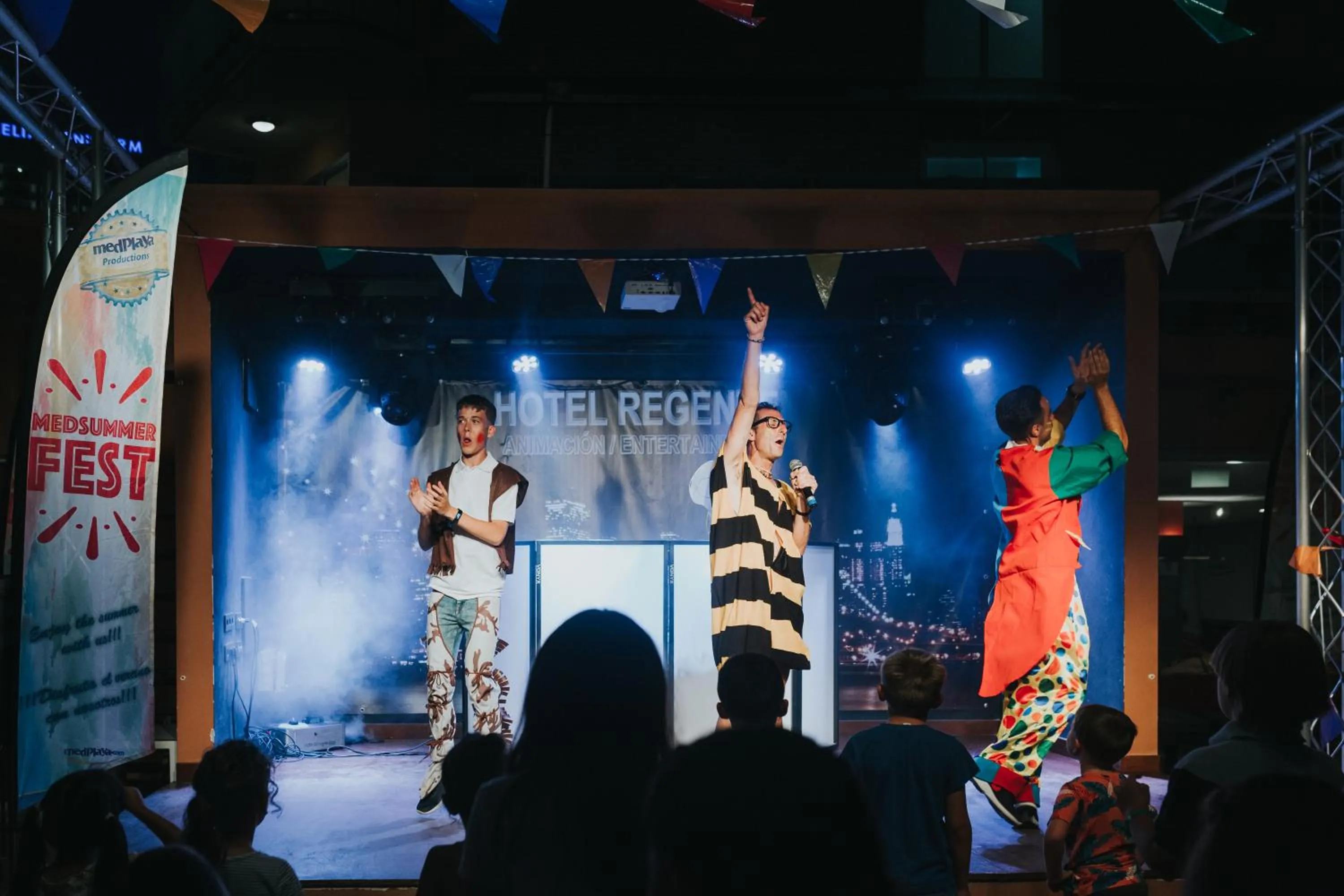 Evening entertainment in Medplaya Hotel Regente