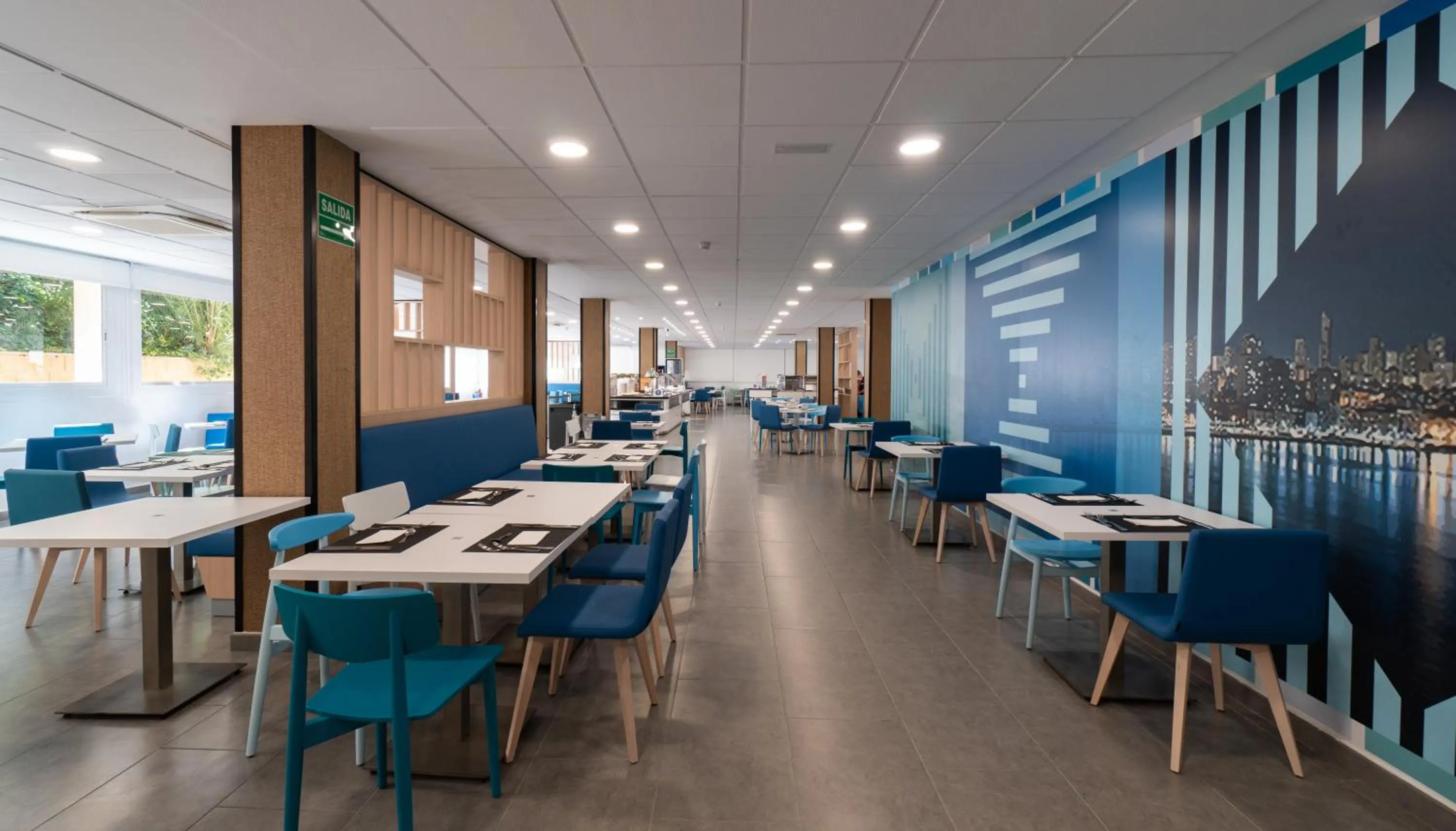 Restaurant/places to eat in Medplaya Hotel Regente