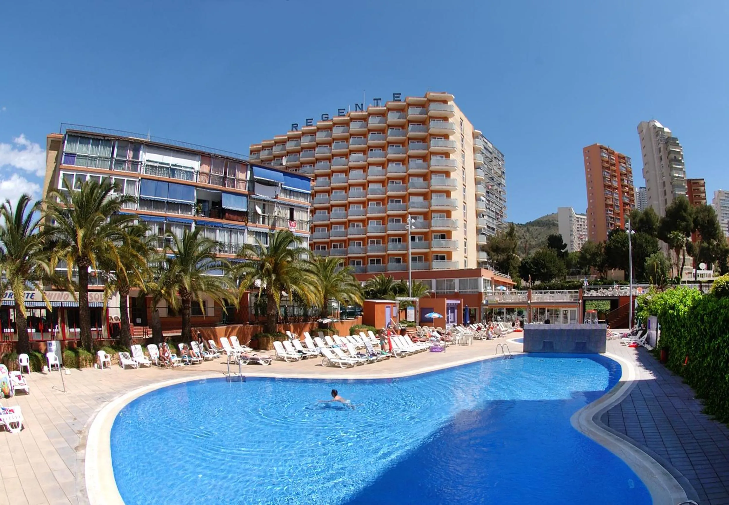 Swimming pool in Medplaya Hotel Regente