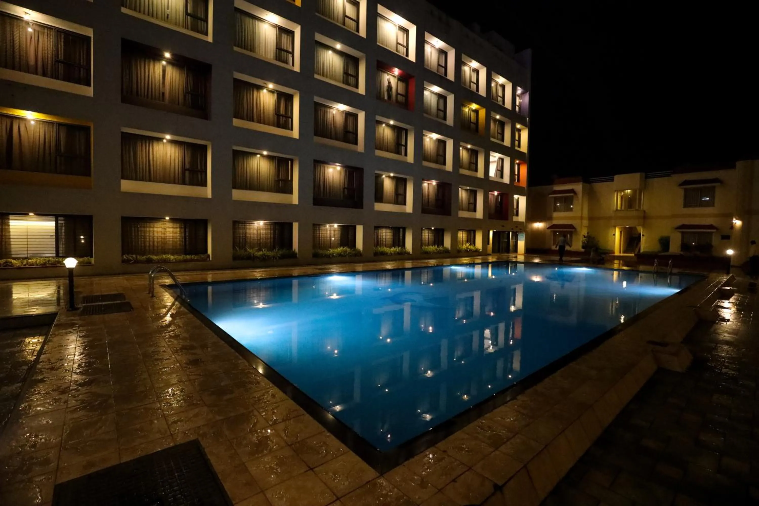 Property building in Hotel Atithi, Aurangabad