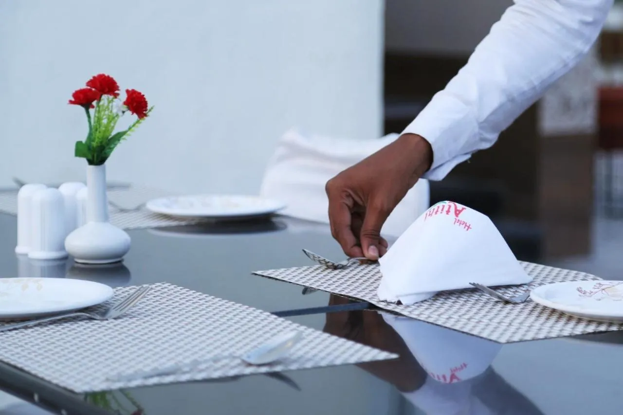 Restaurant/places to eat in Hotel Atithi, Aurangabad