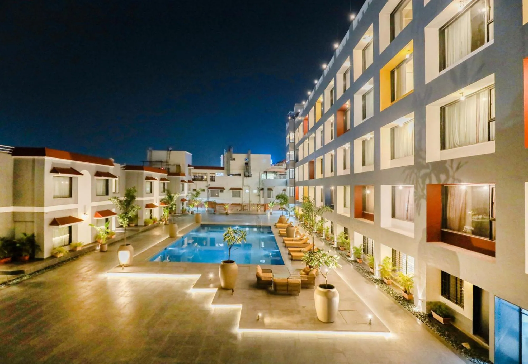 Property building in Hotel Atithi, Aurangabad