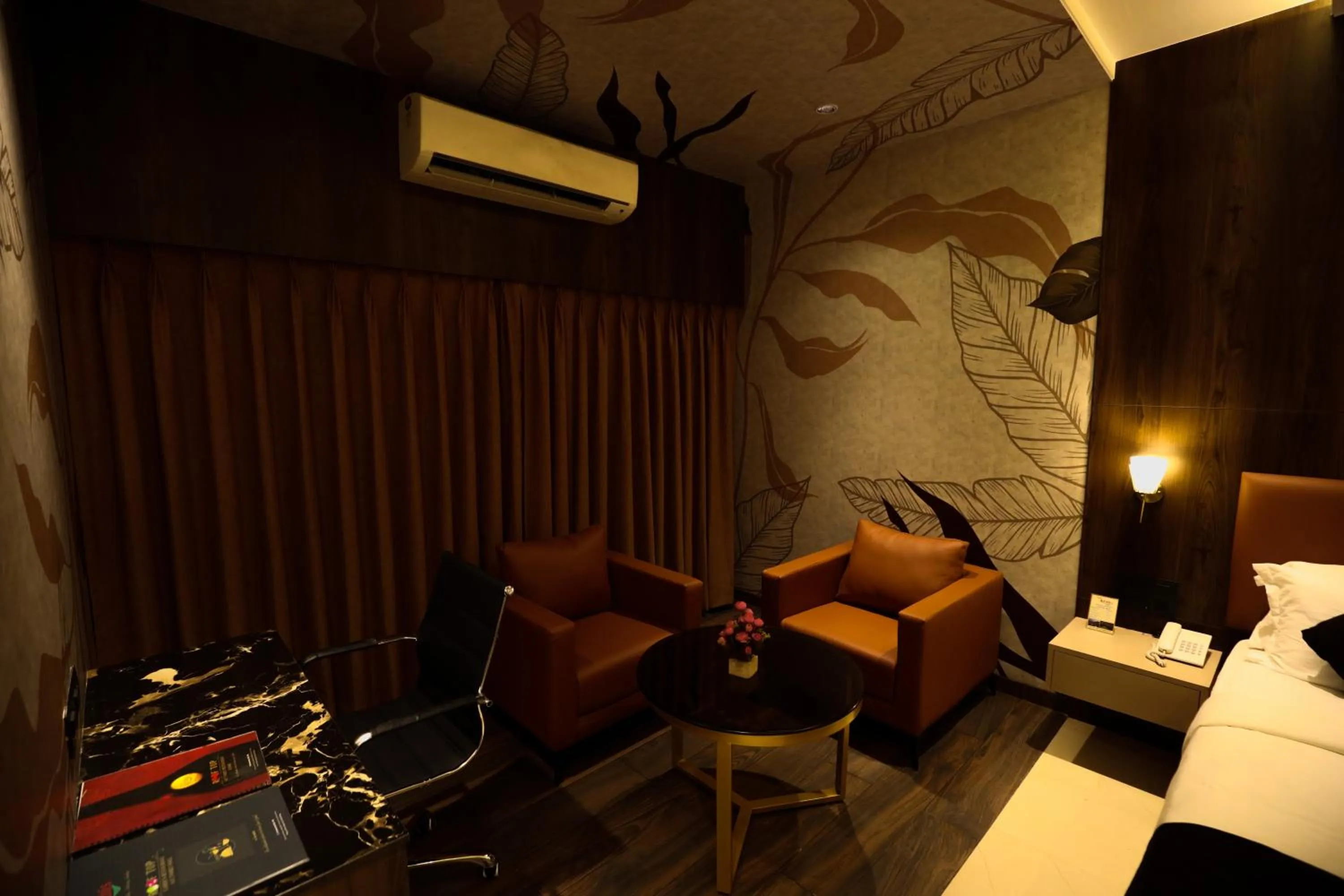 Seating area in Hotel Atithi, Aurangabad