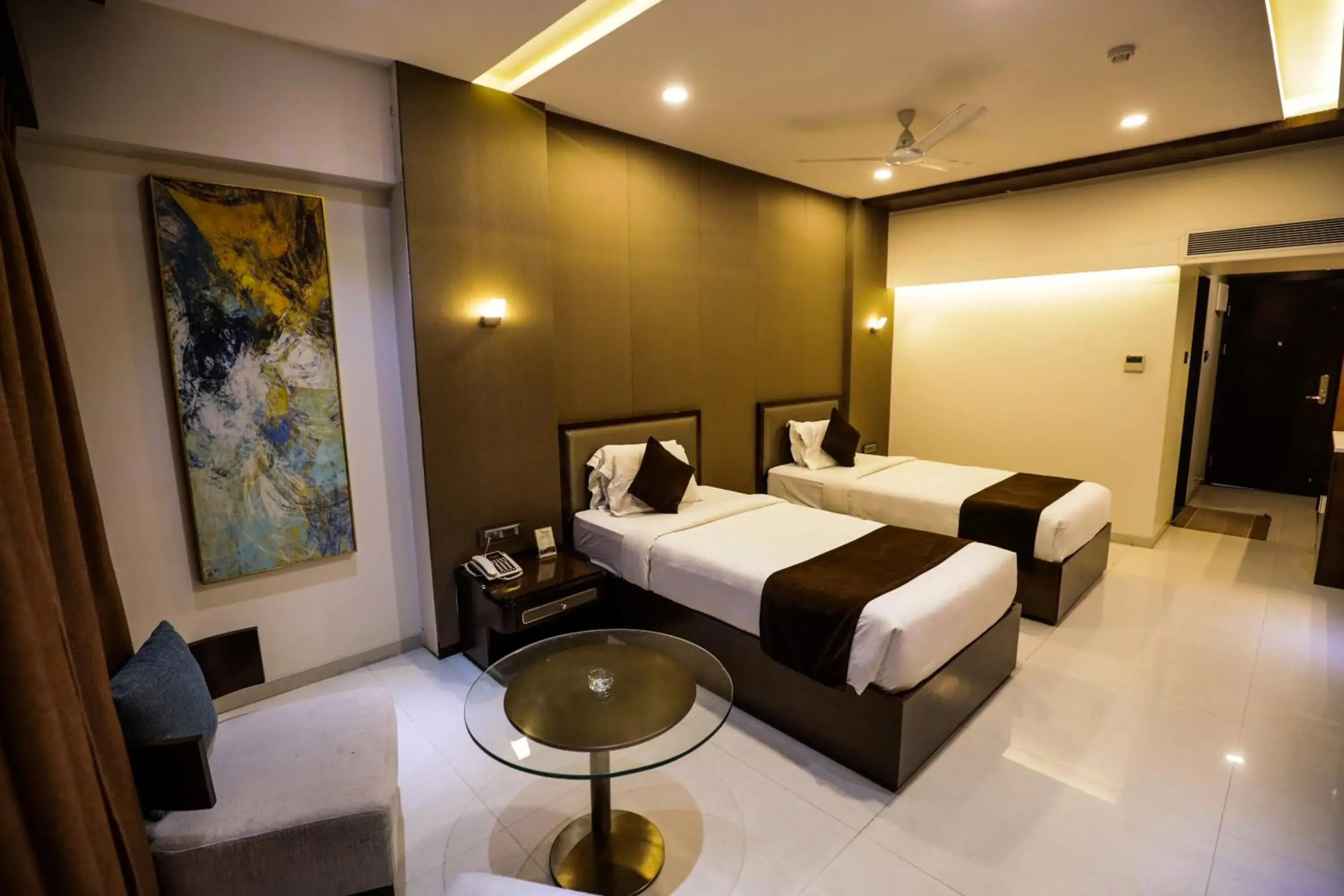 Deluxe Room in Hotel Atithi, Aurangabad Deluxe Room in Hotel Atithi, Aurangabad