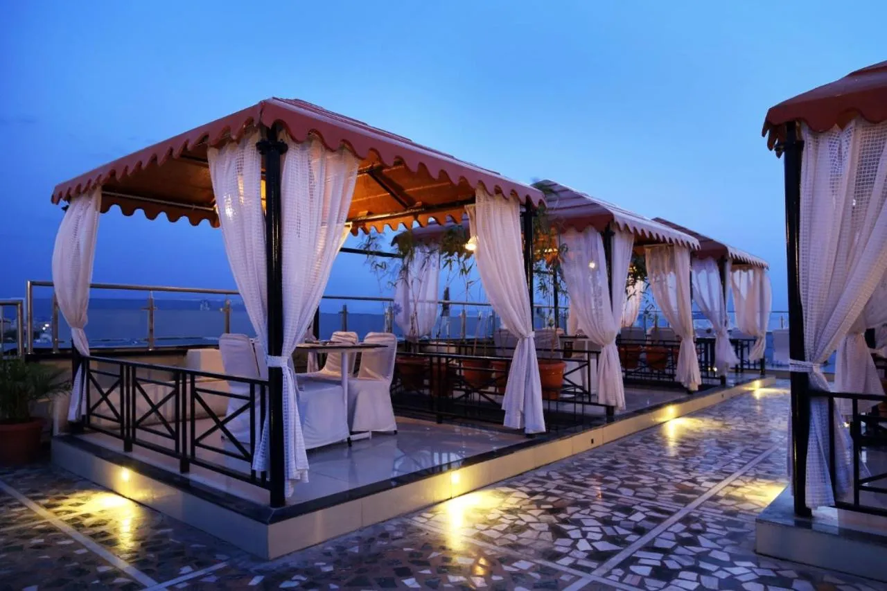 Restaurant/places to eat in Hotel Atithi, Aurangabad