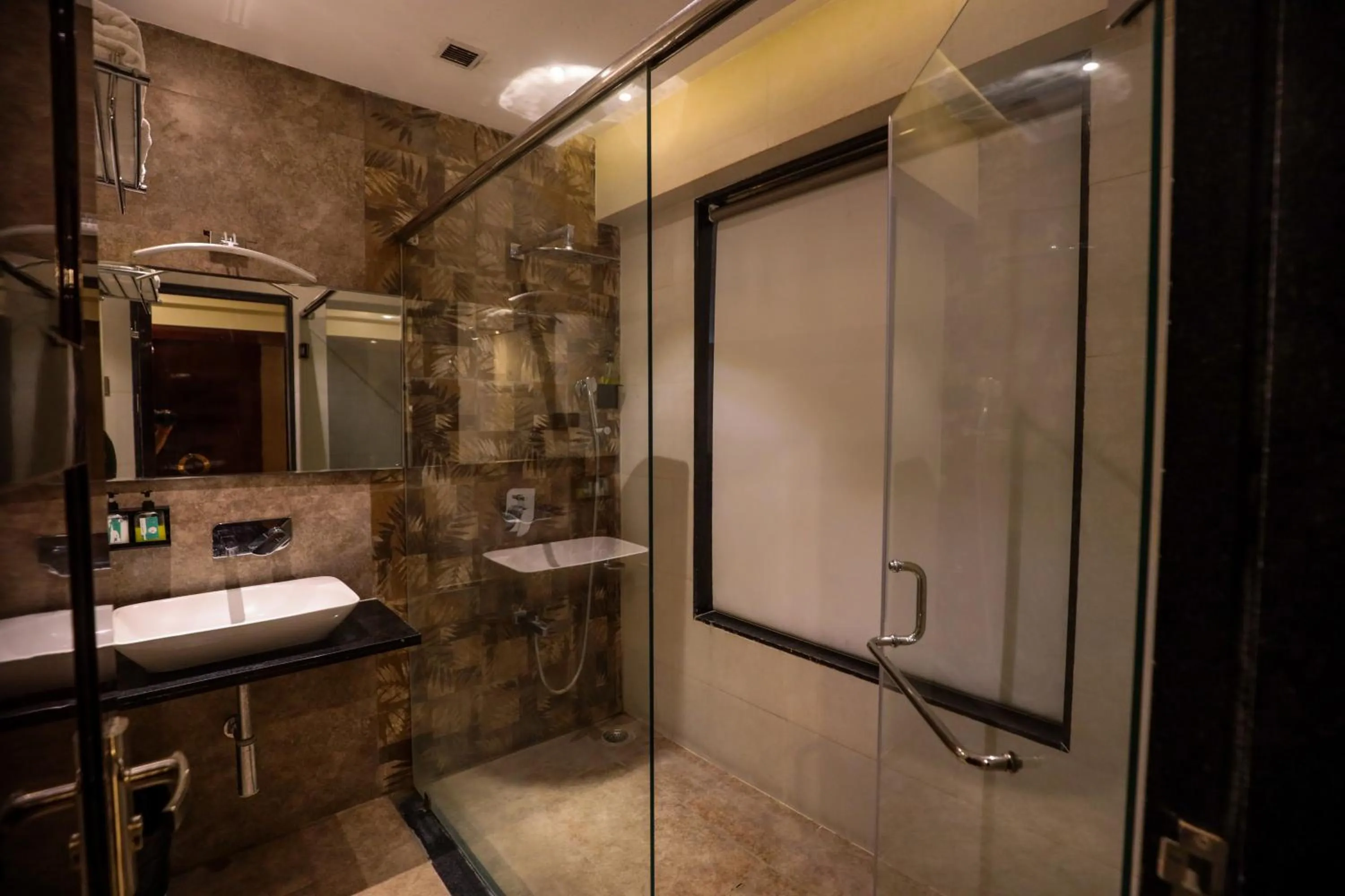 Bathroom in Hotel Atithi, Aurangabad