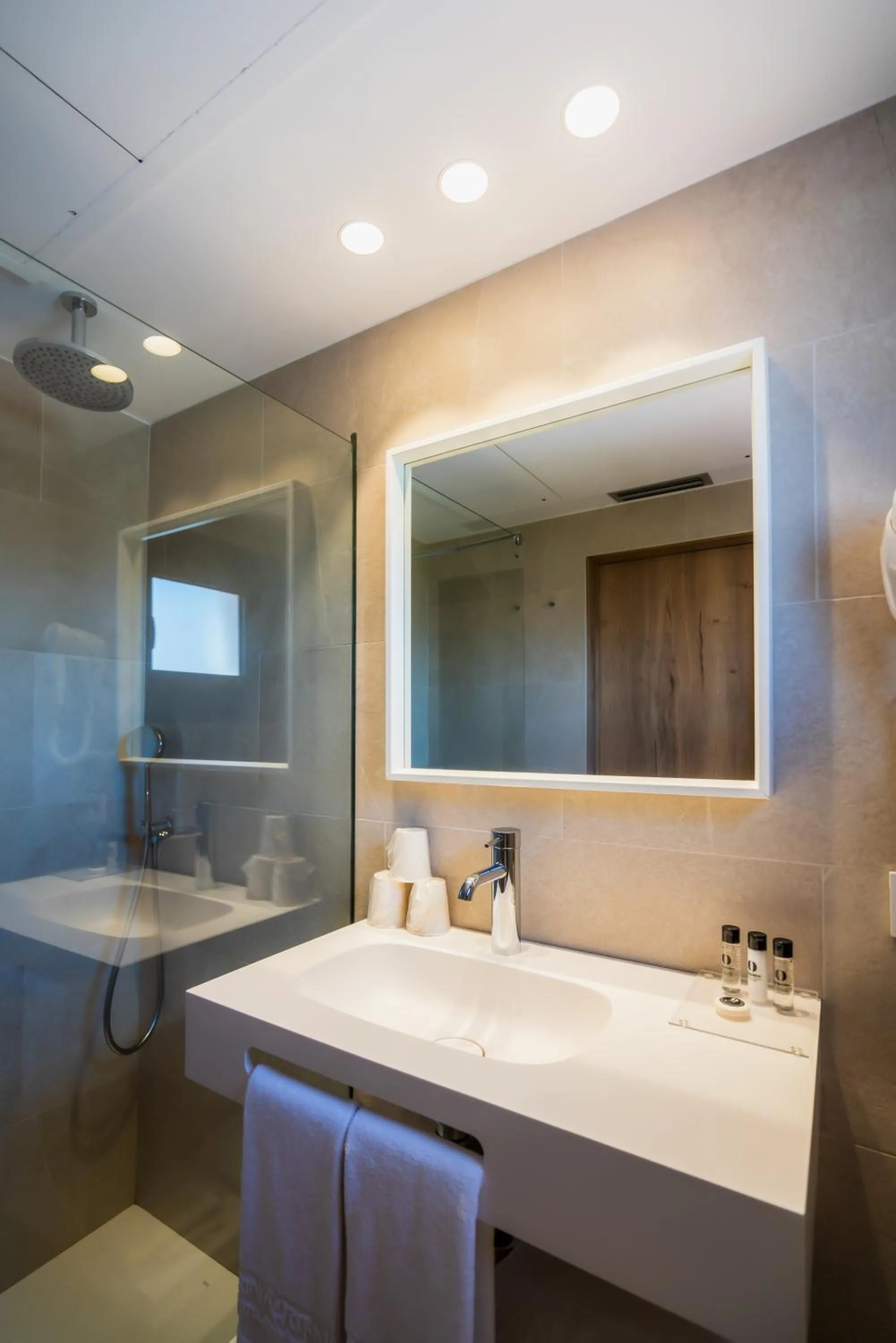 Shower in Hotel Restaurant Bon Retorn