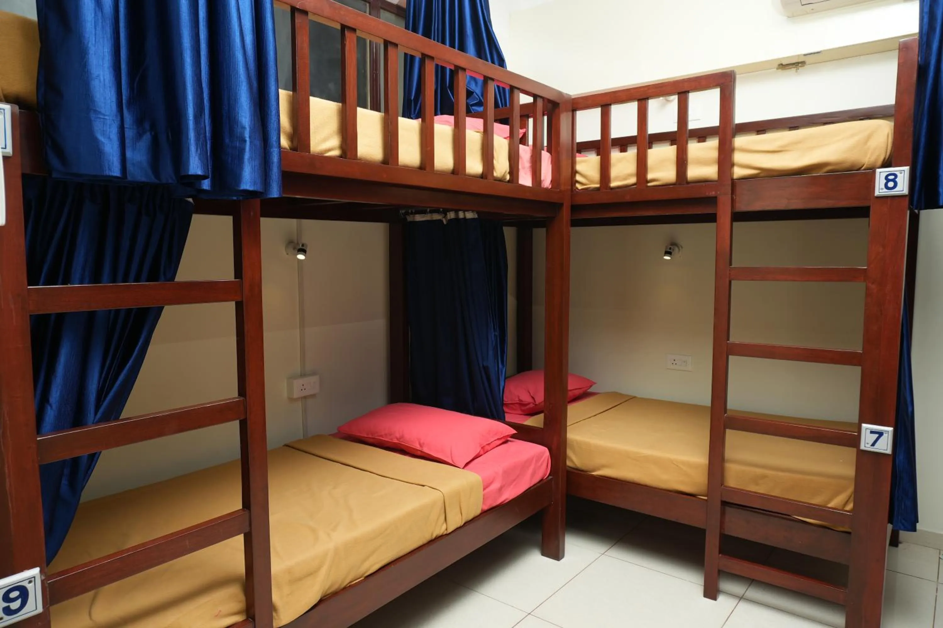 bunk bed, Bed in Bay Stays near white town