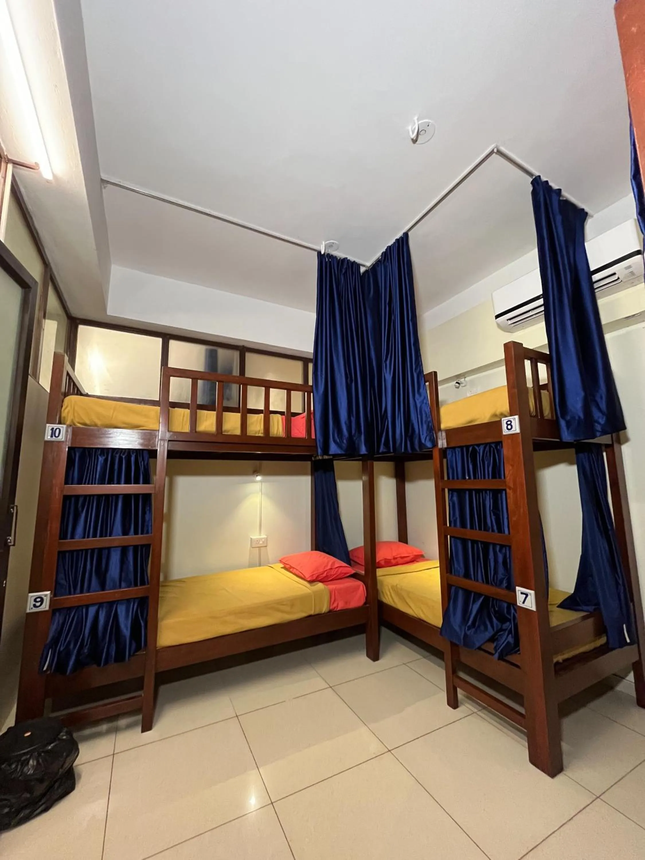 bunk bed, Bed in Bay Stays near white town