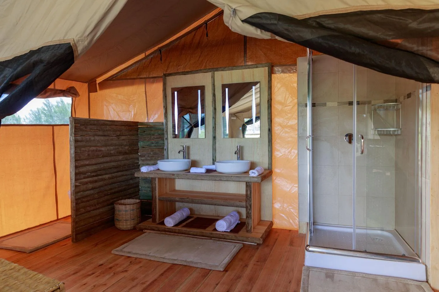 Shower in Glamping Kenya Mount Kenya Lodge Nanyuki