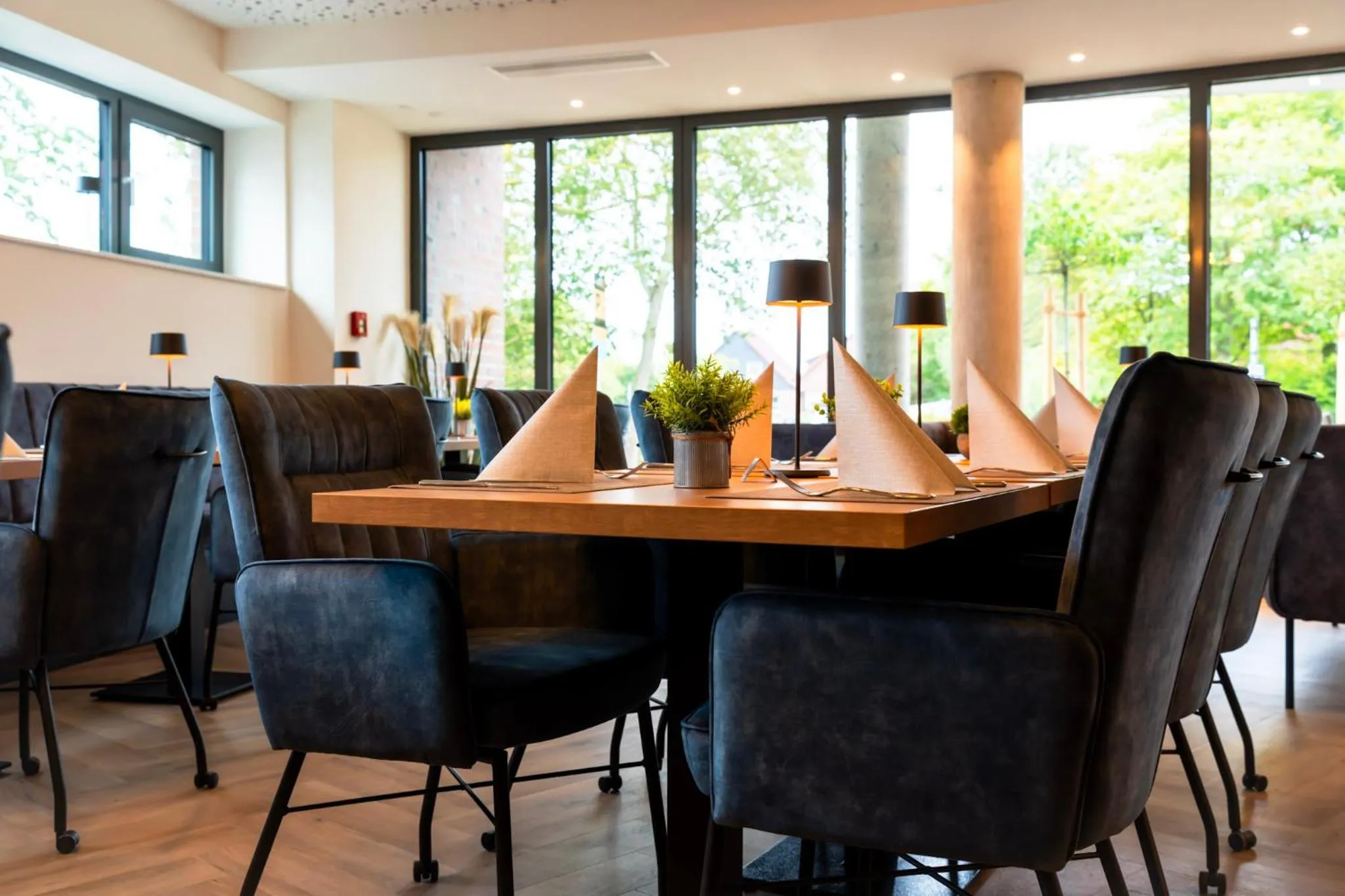 Restaurant/places to eat in Hotel MeerZeiten inklusive externer Schwimmbad- & Saunanutzung