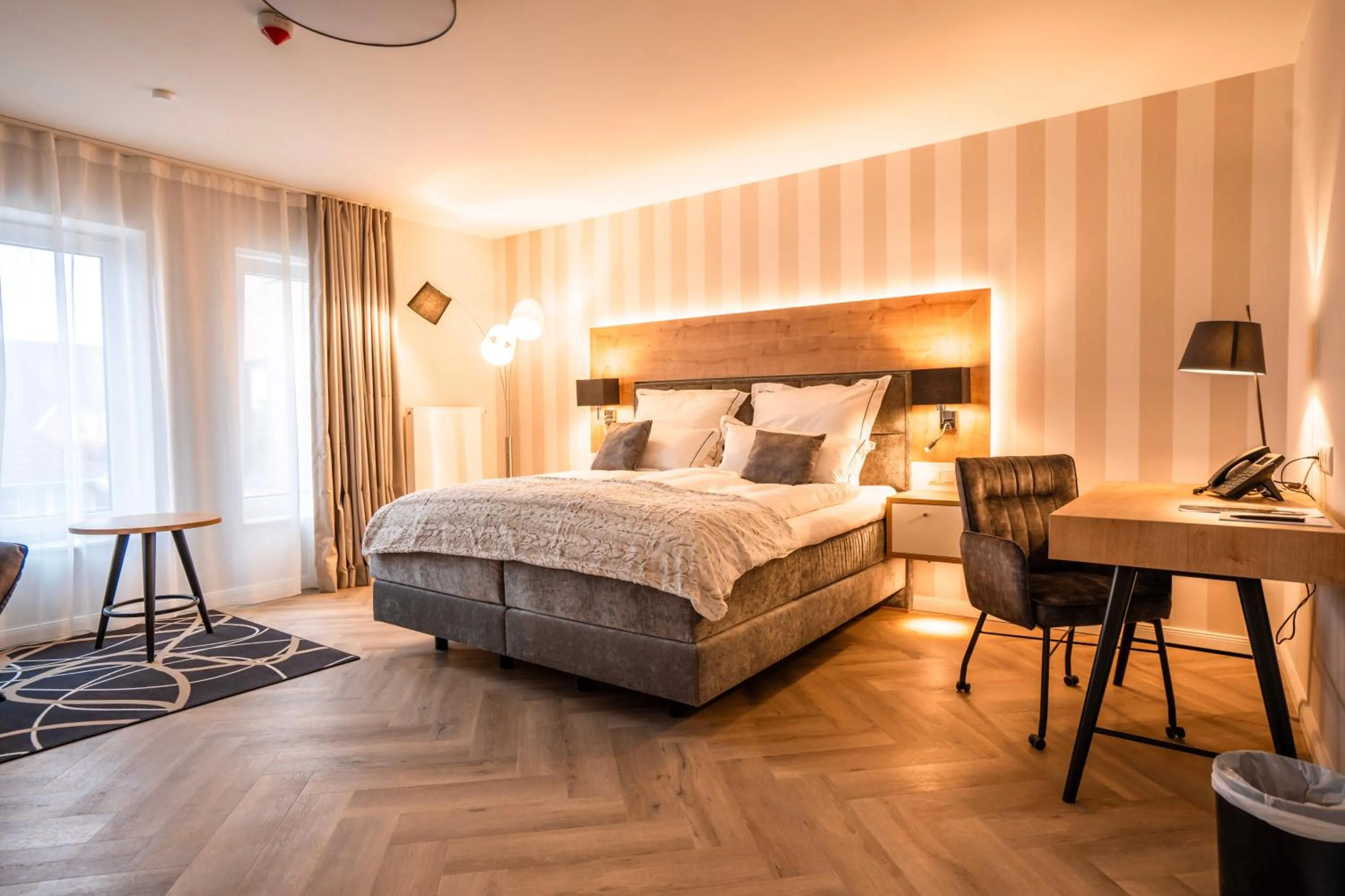 Bed in Hotel MeerZeiten inklusive externer Schwimmbad- & Saunanutzung