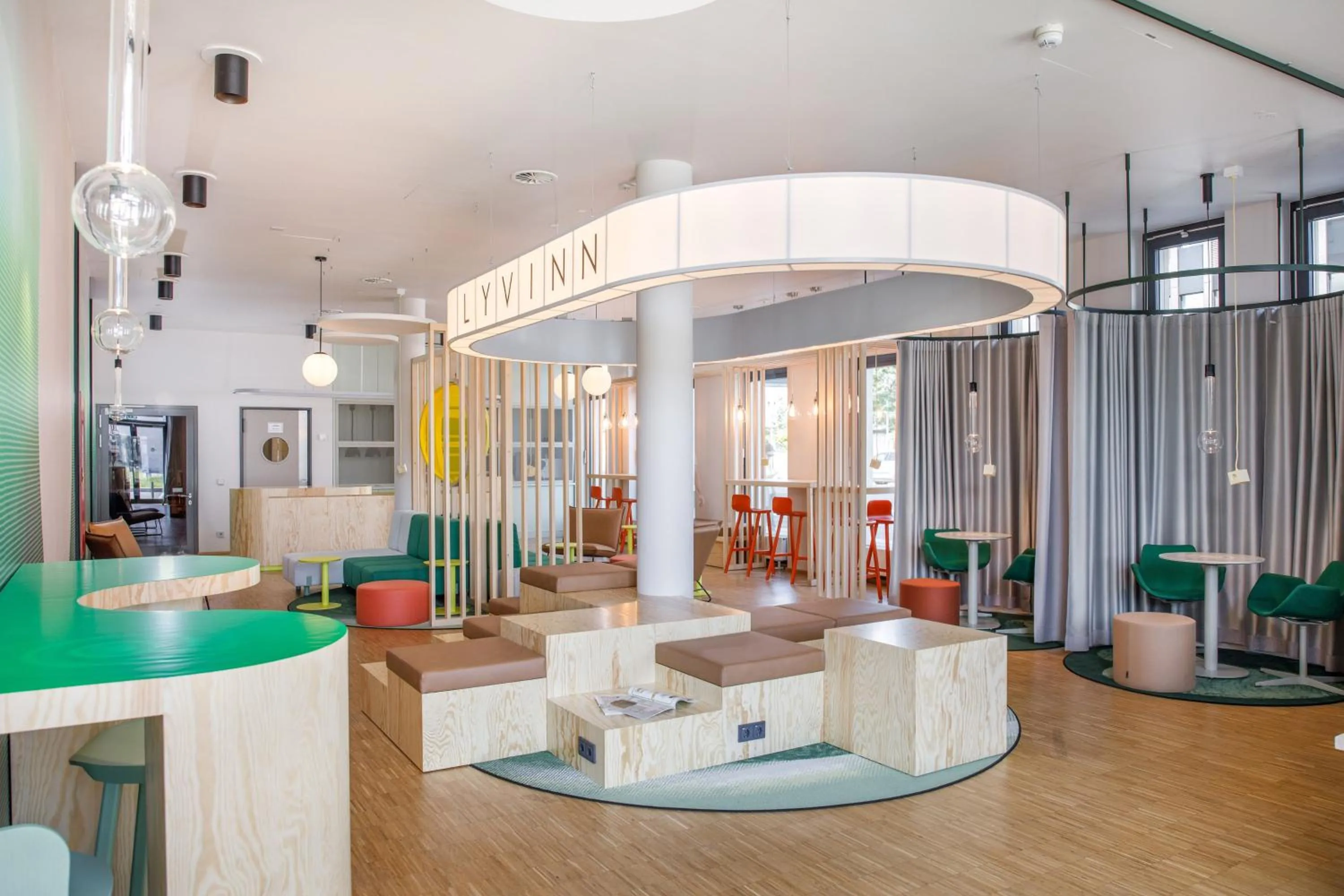 Restaurant/places to eat in LyvInn Hotel Frankfurt