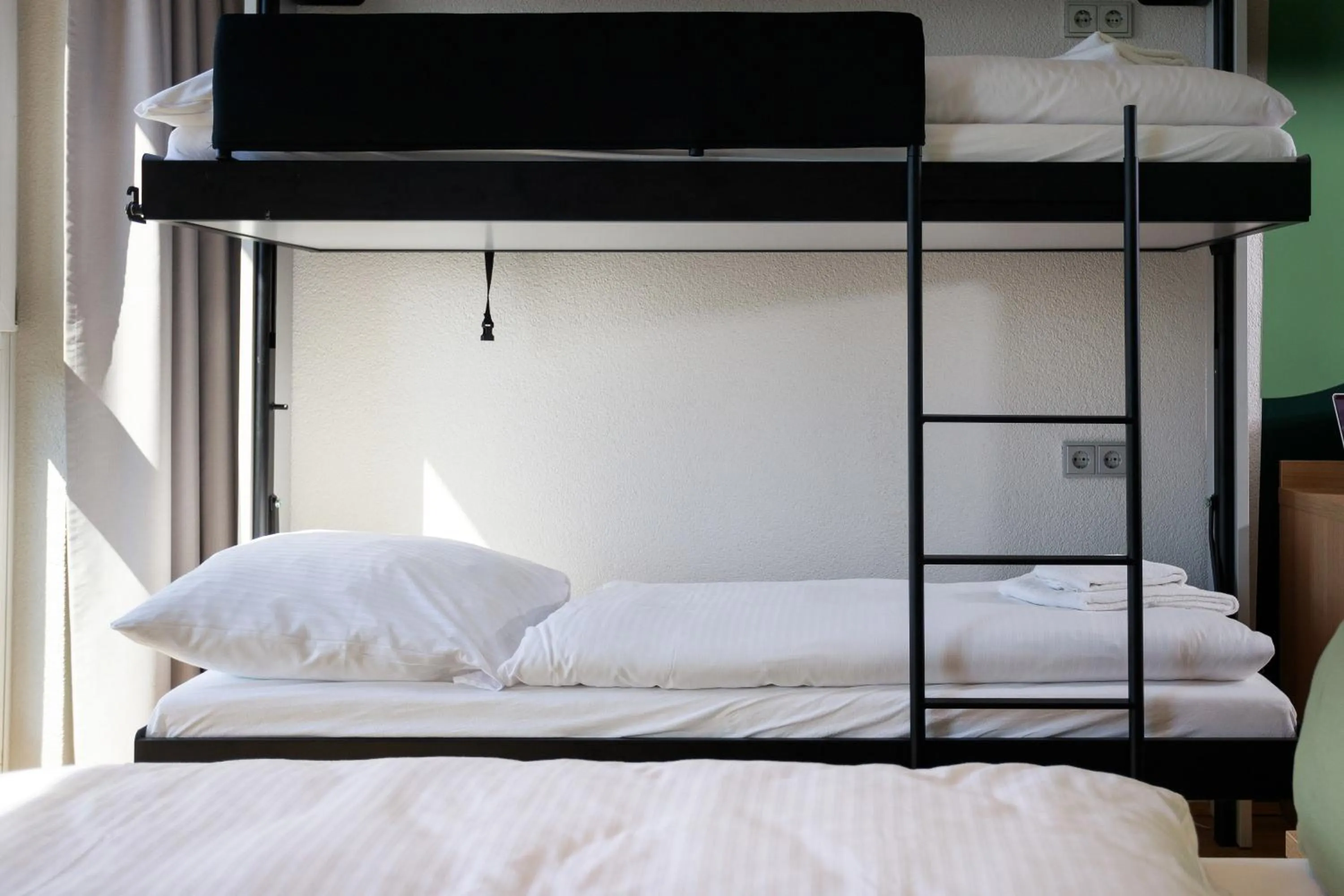 bunk bed, Bed in LyvInn Hotel Frankfurt
