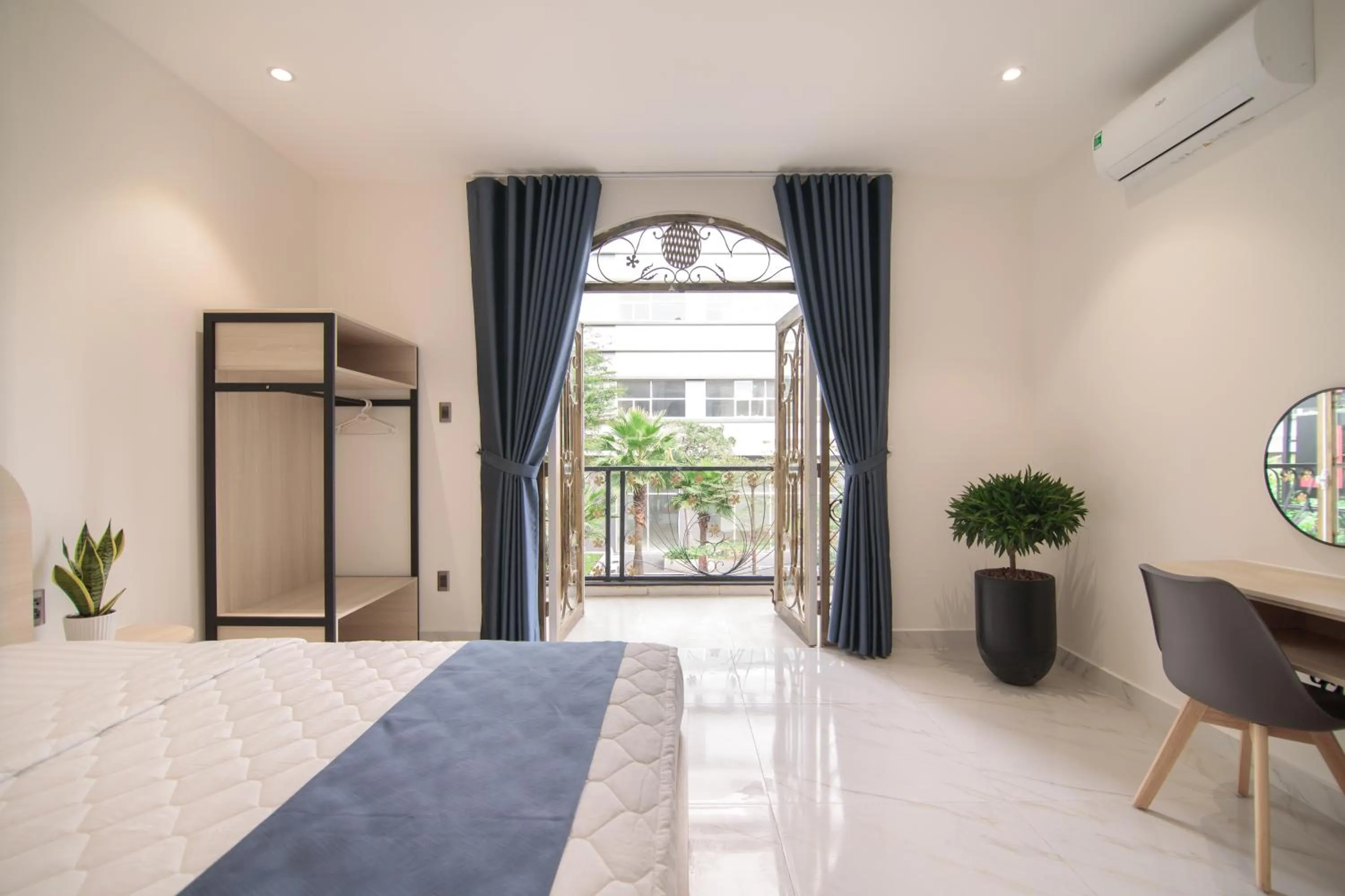 Property building, Bed in Bin Bin Hotel 8 - Near Sunrise City