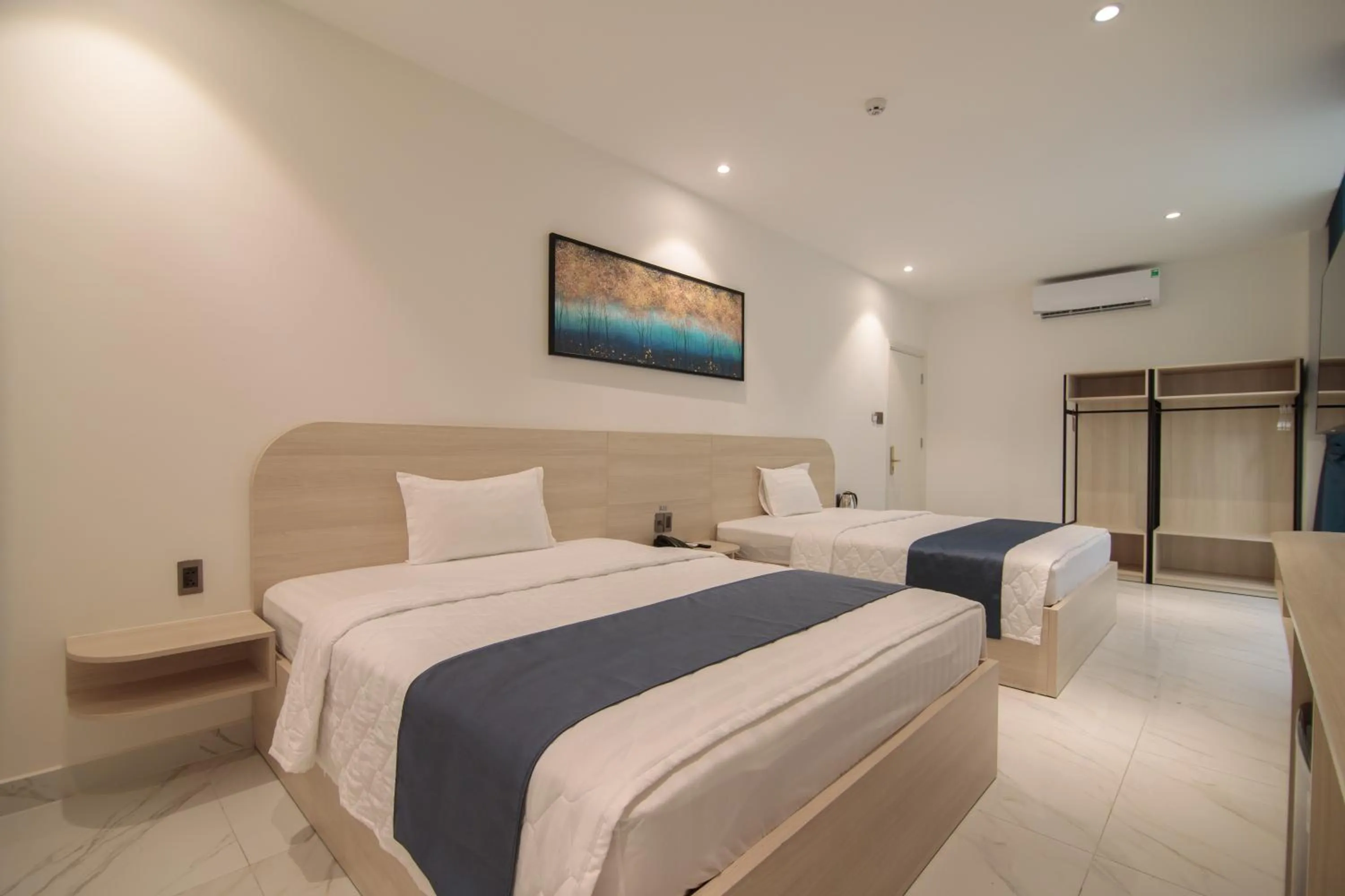 Bedroom, Bed in Bin Bin Hotel 8 - Near Sunrise City