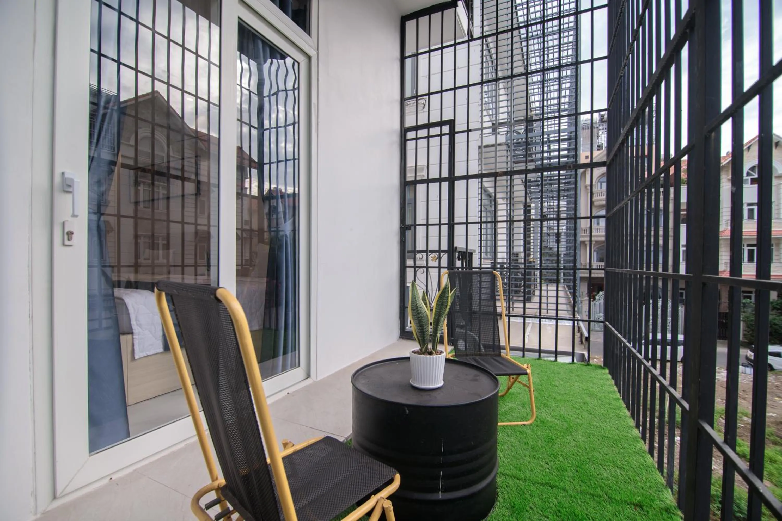 Breakfast in Bin Bin Hotel 8 - Near Sunrise City