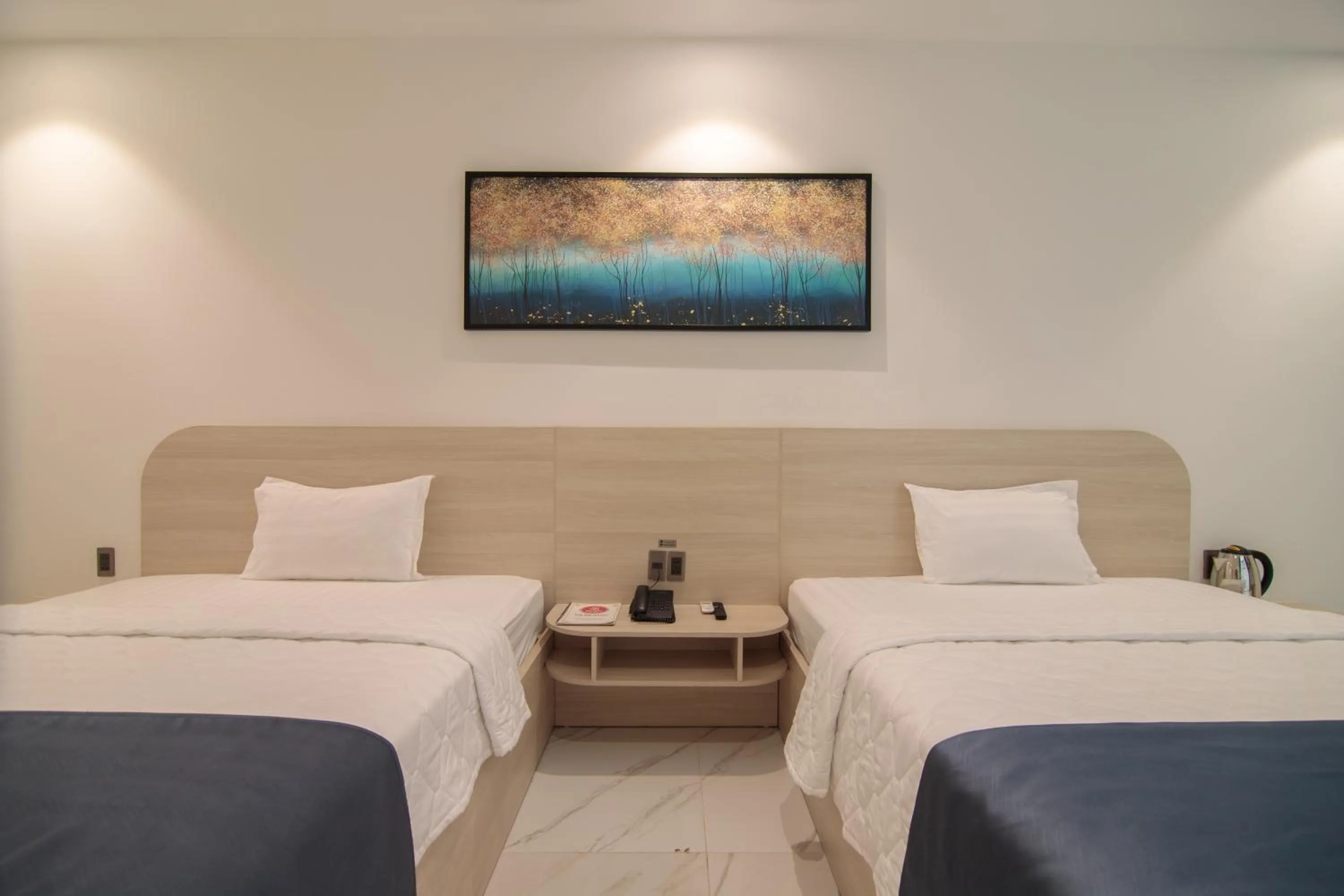 Bedroom, Bed in Bin Bin Hotel 8 - Near Sunrise City