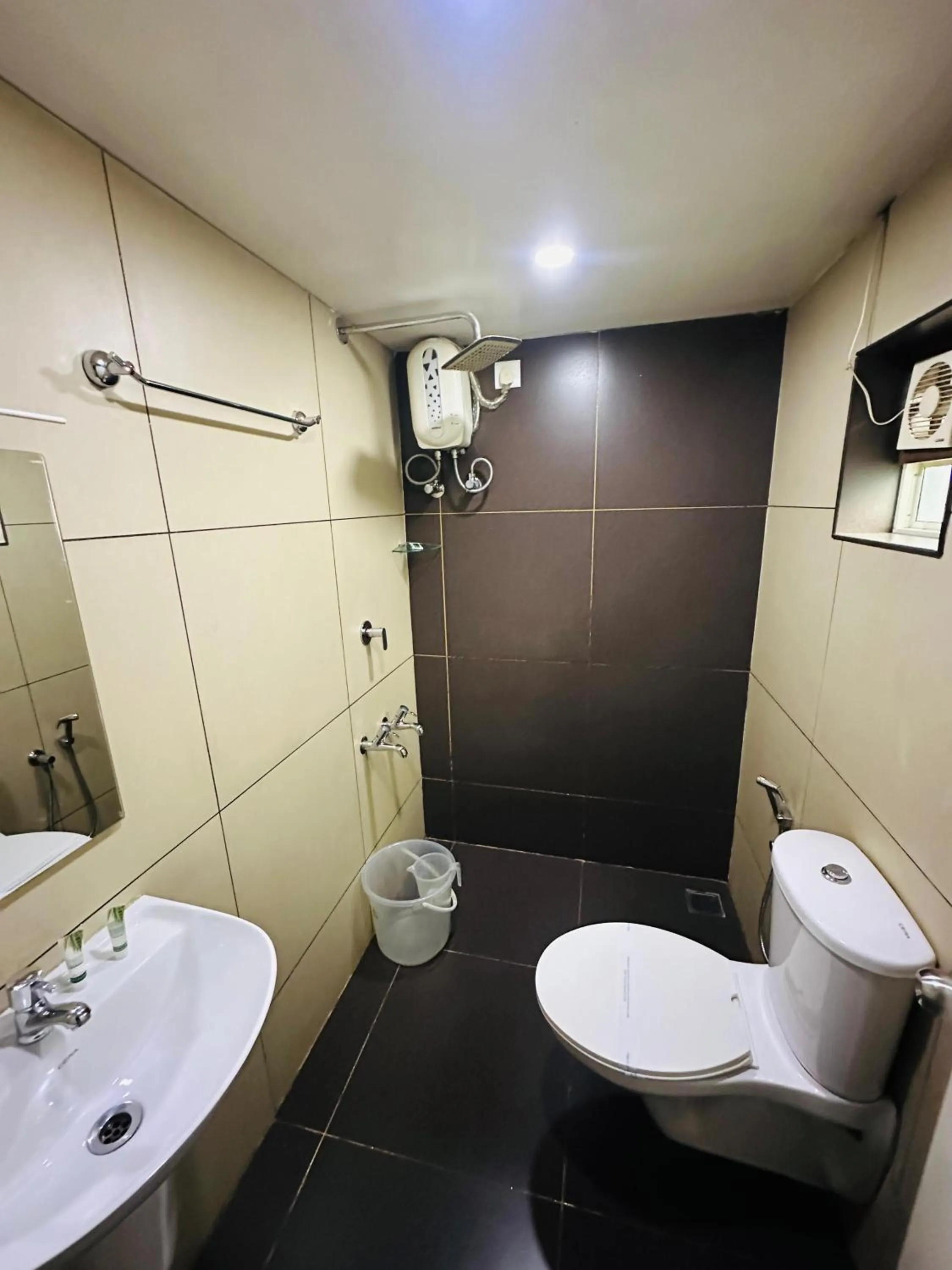 Bathroom in Hotel Feathers