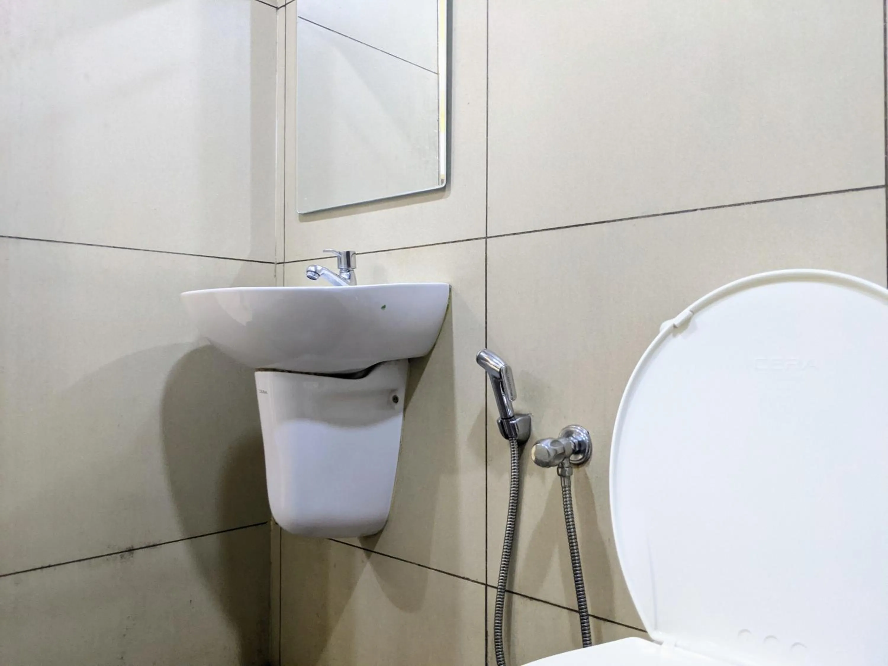 Bathroom in Hotel Feathers