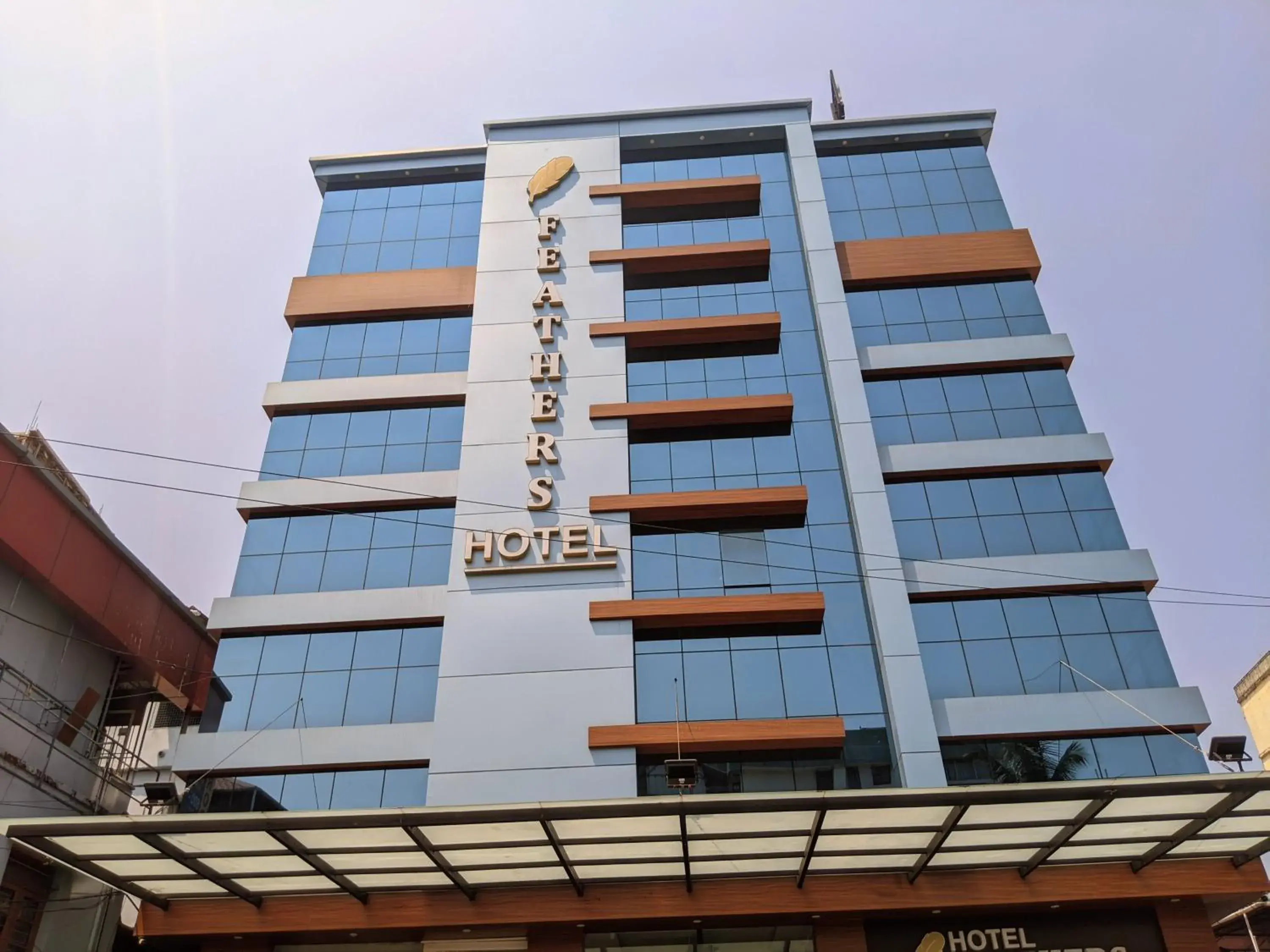 Property building in Hotel Feathers Property building in Hotel Feathers