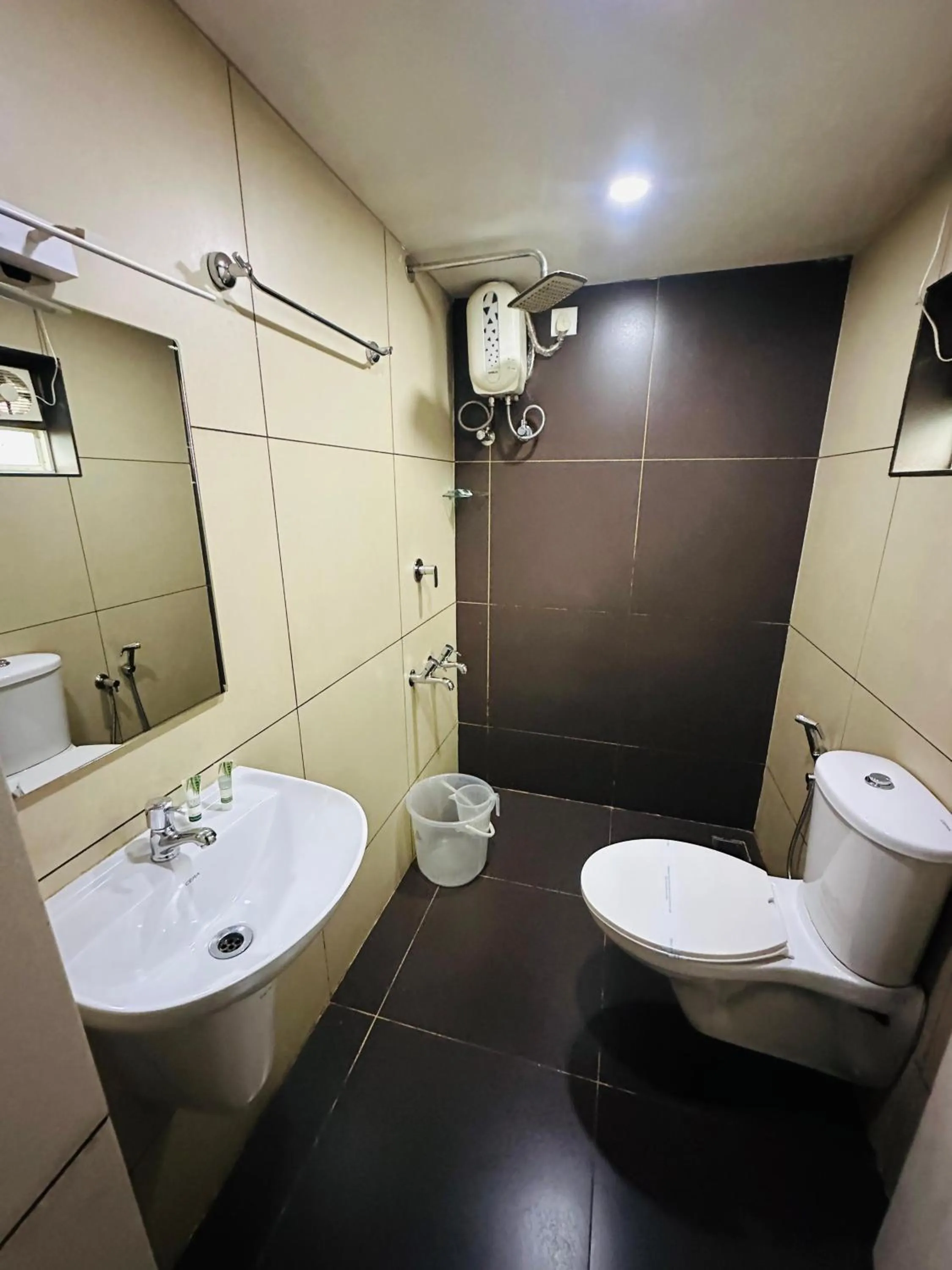 Bathroom in Hotel Feathers