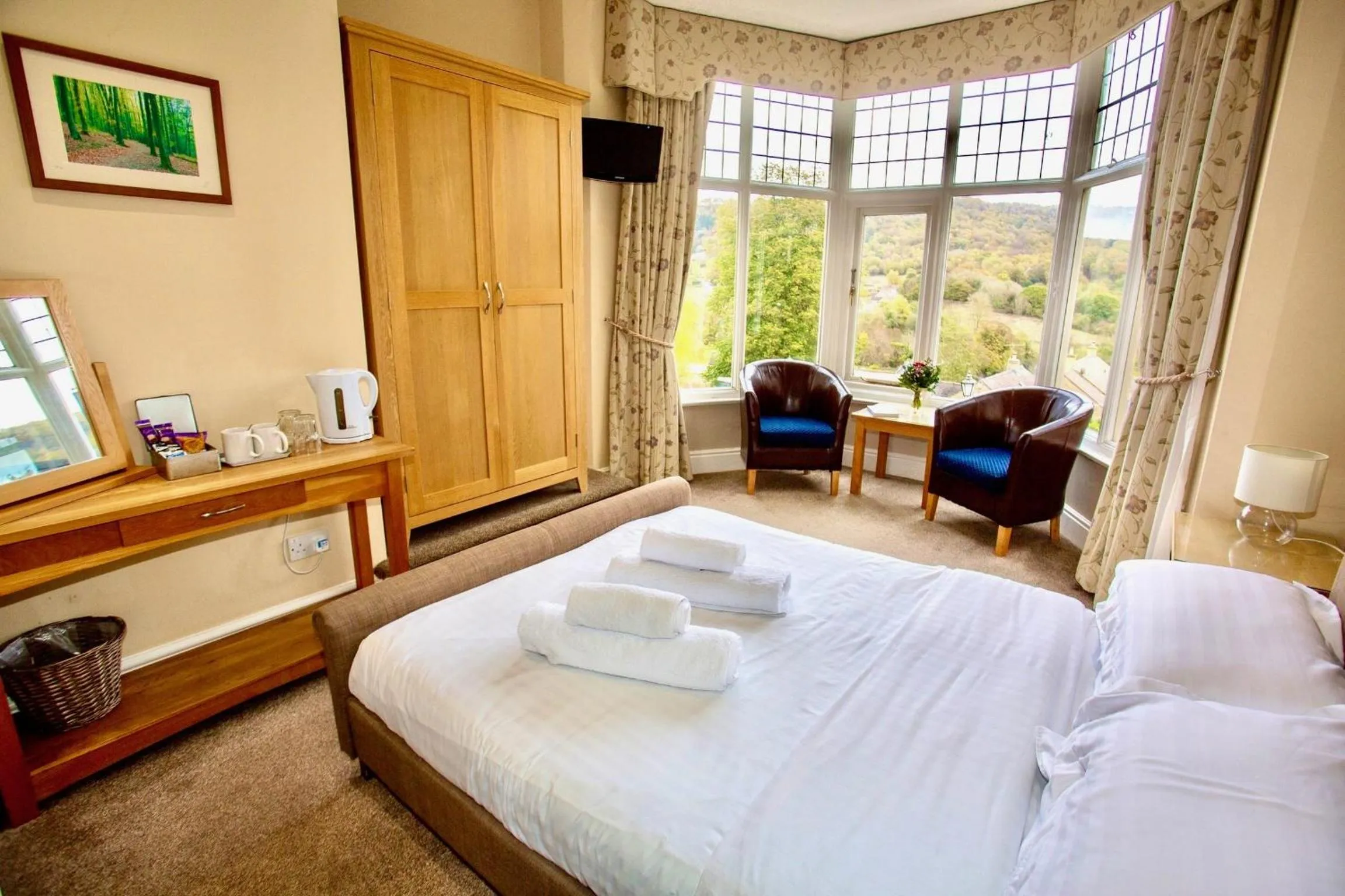 Bedroom, Bed in Sir William Hotel