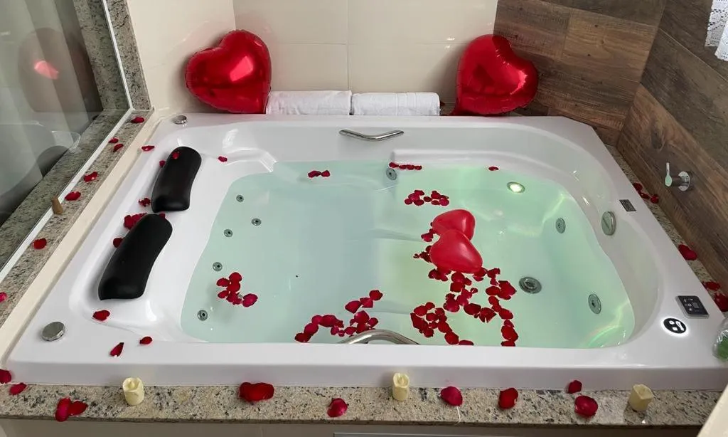 Hot Tub in Pousada Renovo da Serra