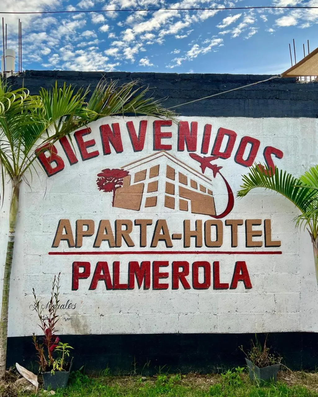 Property building in Aparta Hotel Palmerola