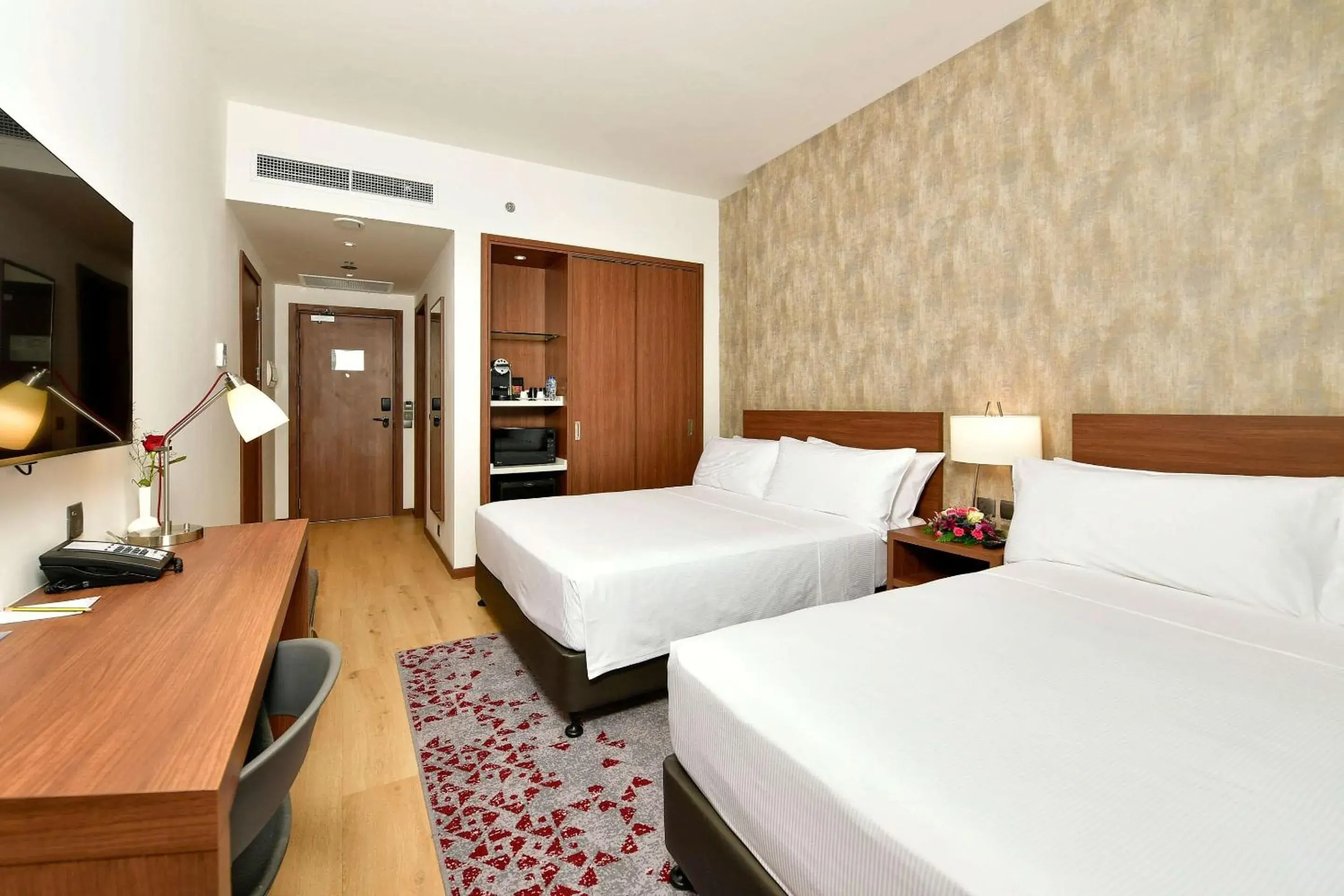 Bedroom, Bed in Comfort Hotel Riyadh Olaya Bedroom, Bed in Comfort Hotel Riyadh Olaya