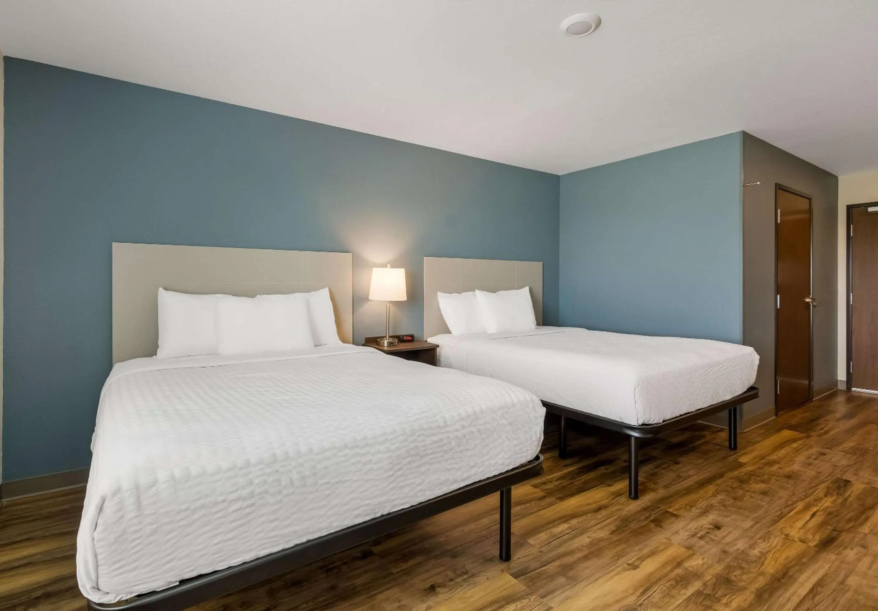 Bedroom, Bed in WoodSpring Suites Roanoke