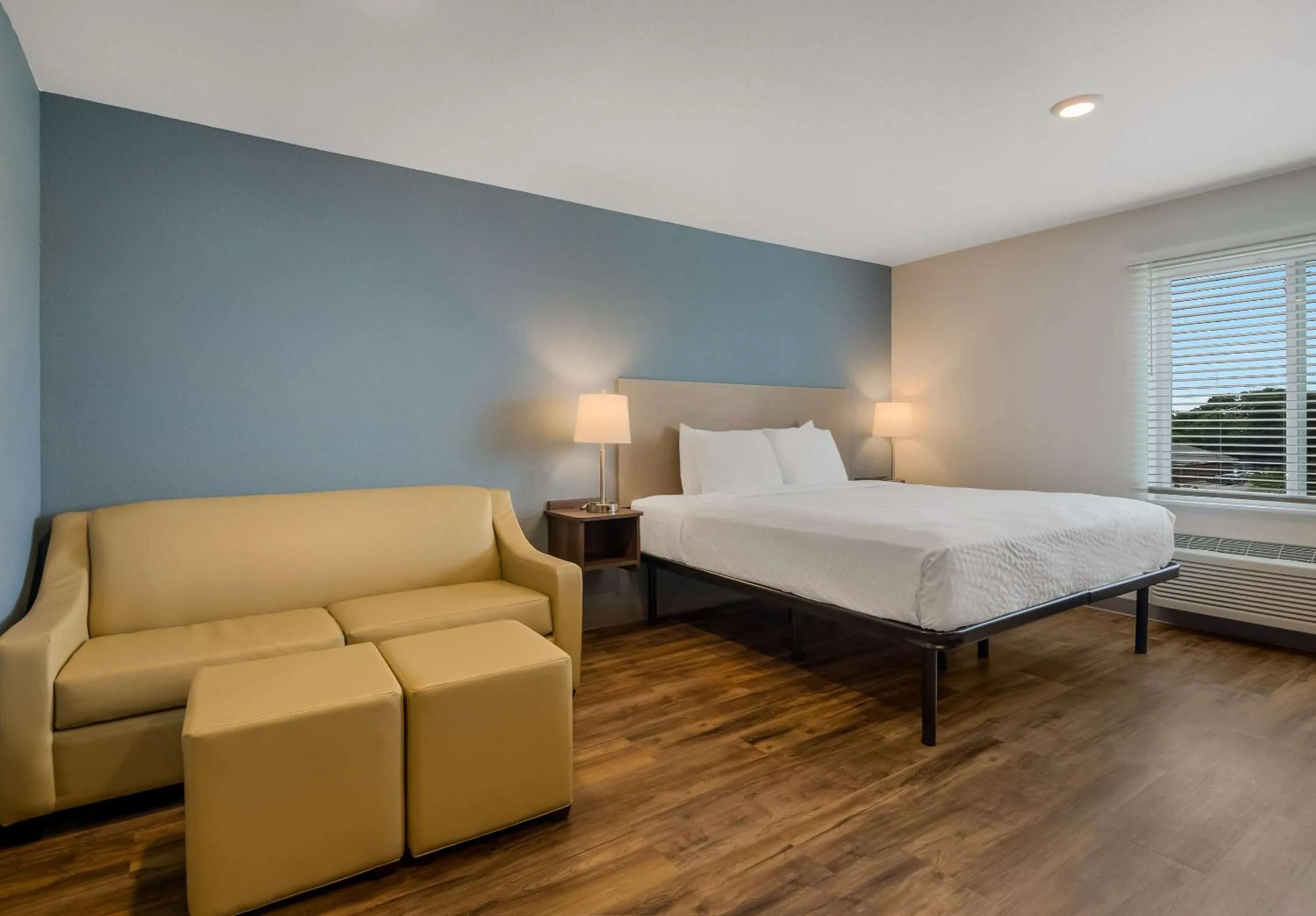 Bedroom, Bed in WoodSpring Suites Roanoke