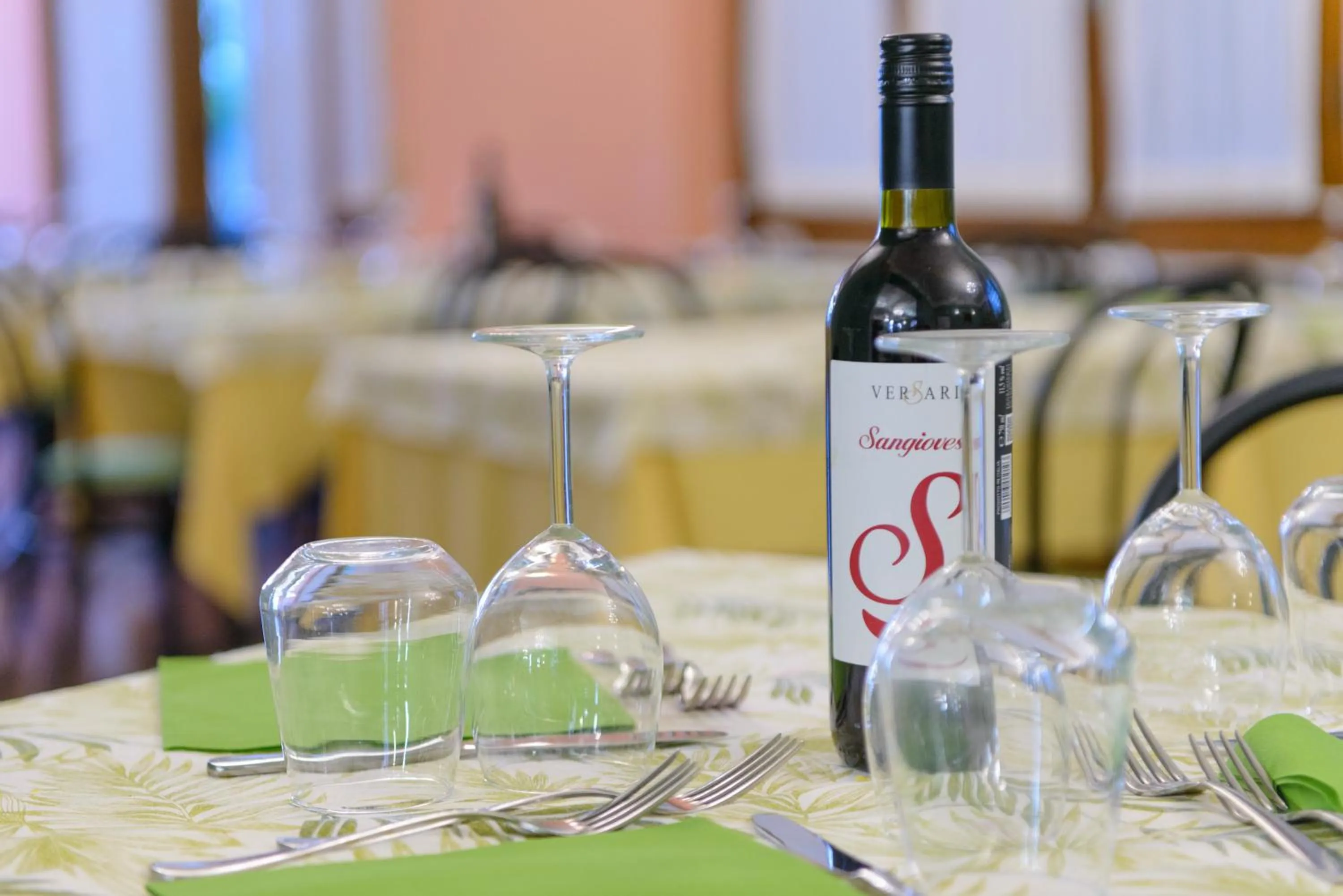 Restaurant/places to eat in Palace Hotel Domus Mea Riccione