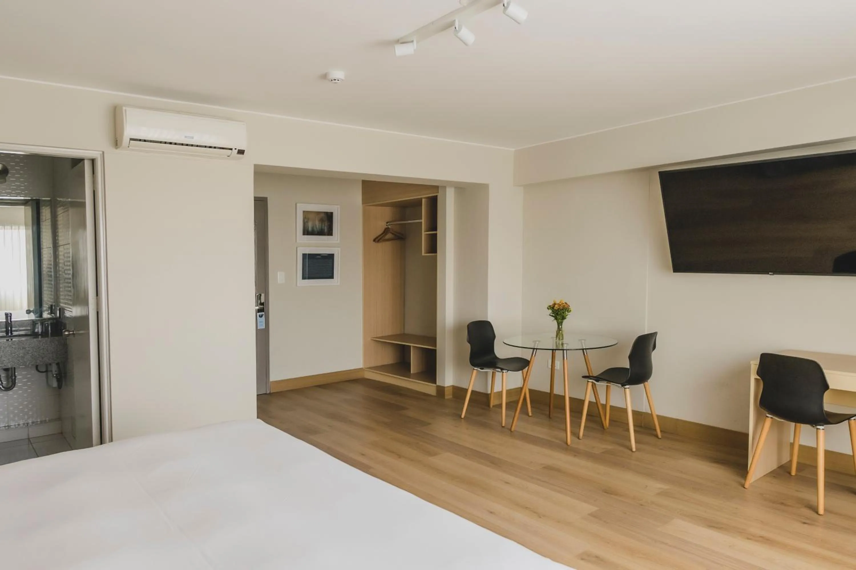 Seating area, Bed in ARTE HOTEL Lima