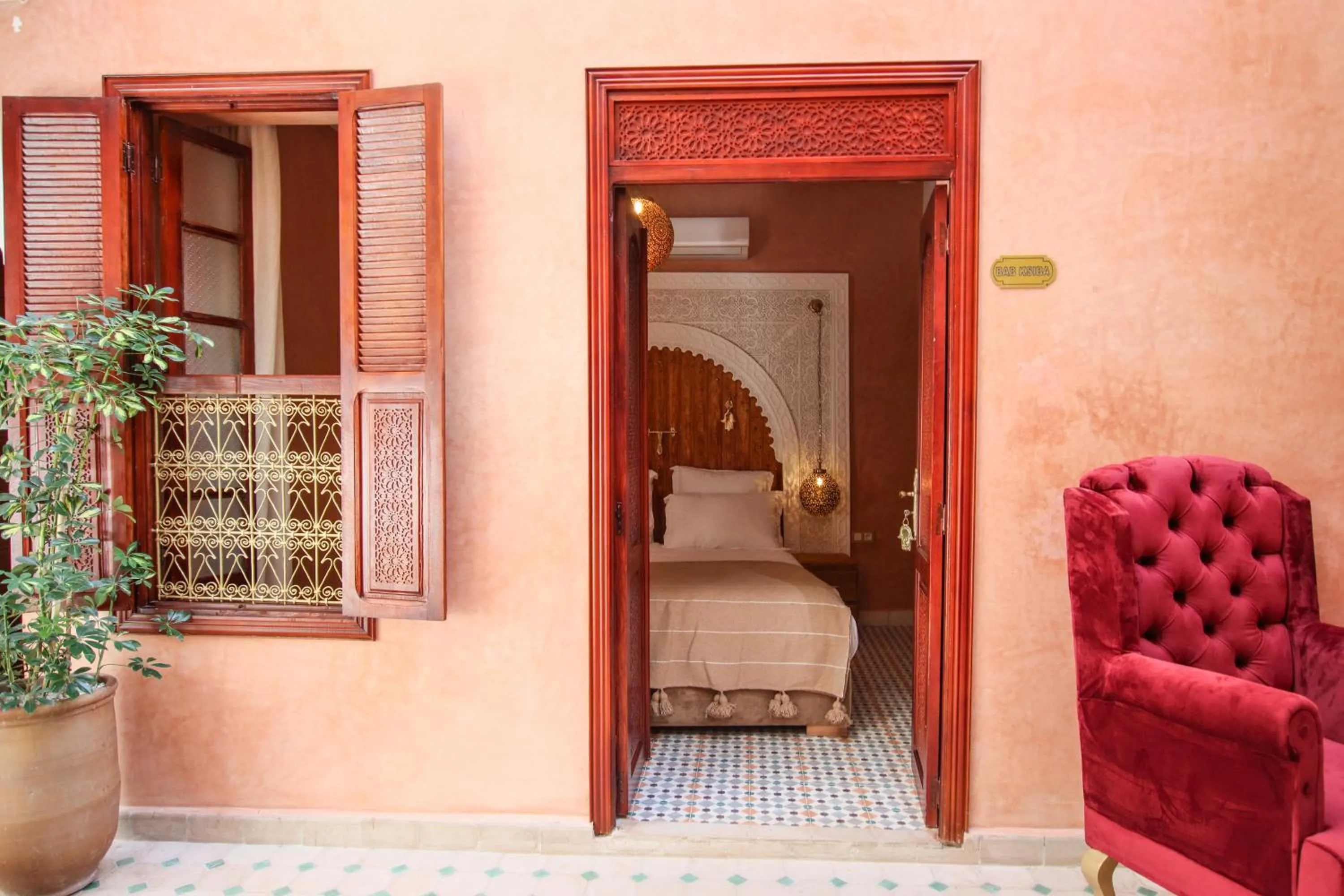 Property building in RIAD MARRAKECH DOORS