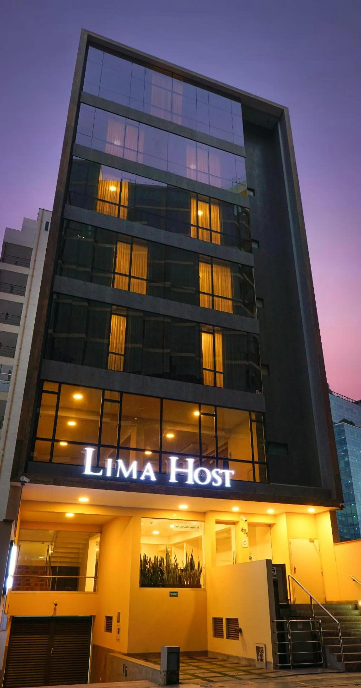 Property building in LIMA HOST