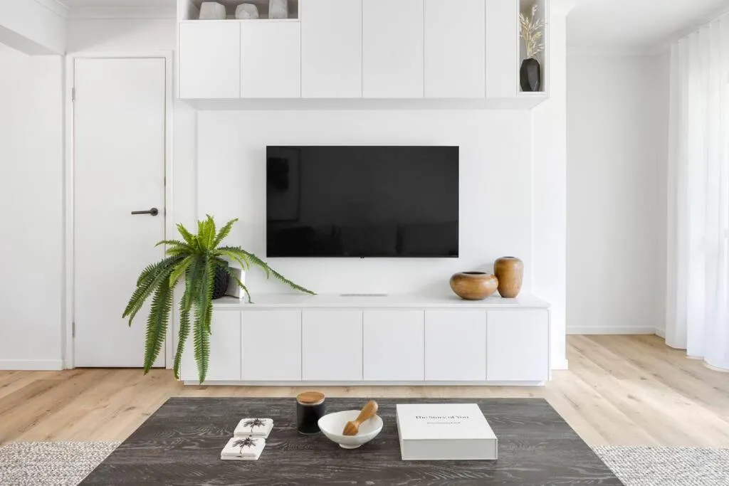Stylish Retreat, Little Cove
