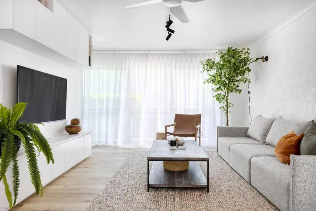 TV and multimedia in Stylish Retreat, Little Cove